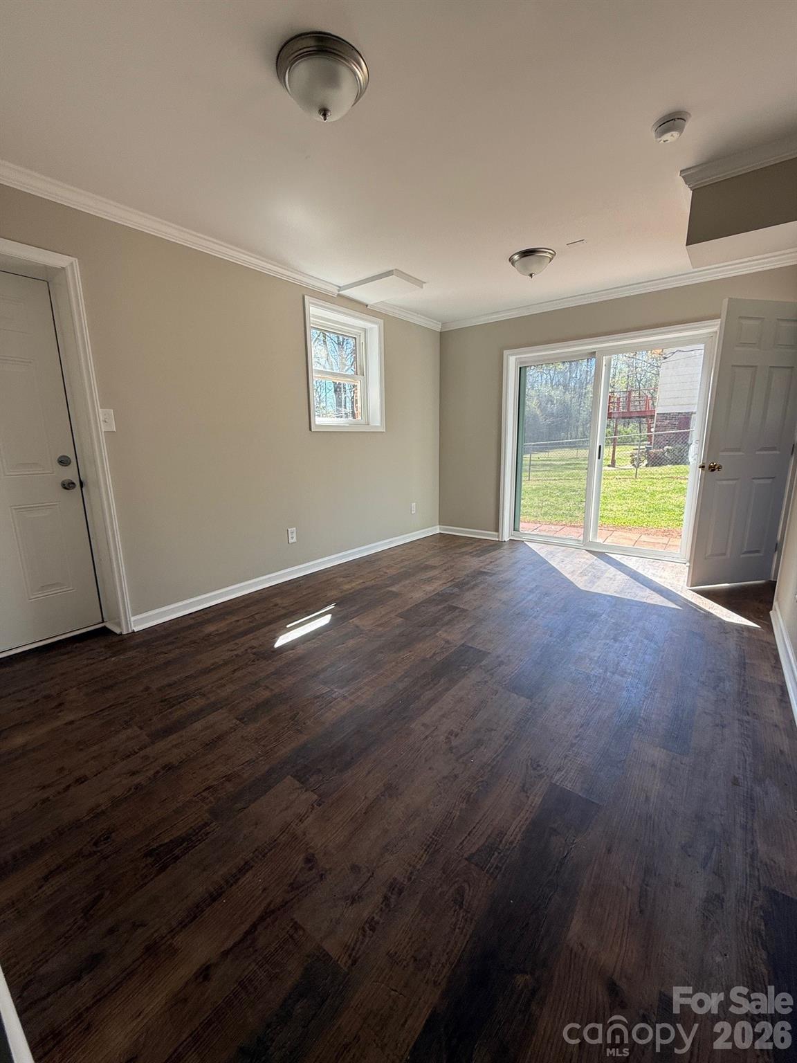 Single Family Residence at 3730 Sedgefield Drive, Conover, photo 8 of 24