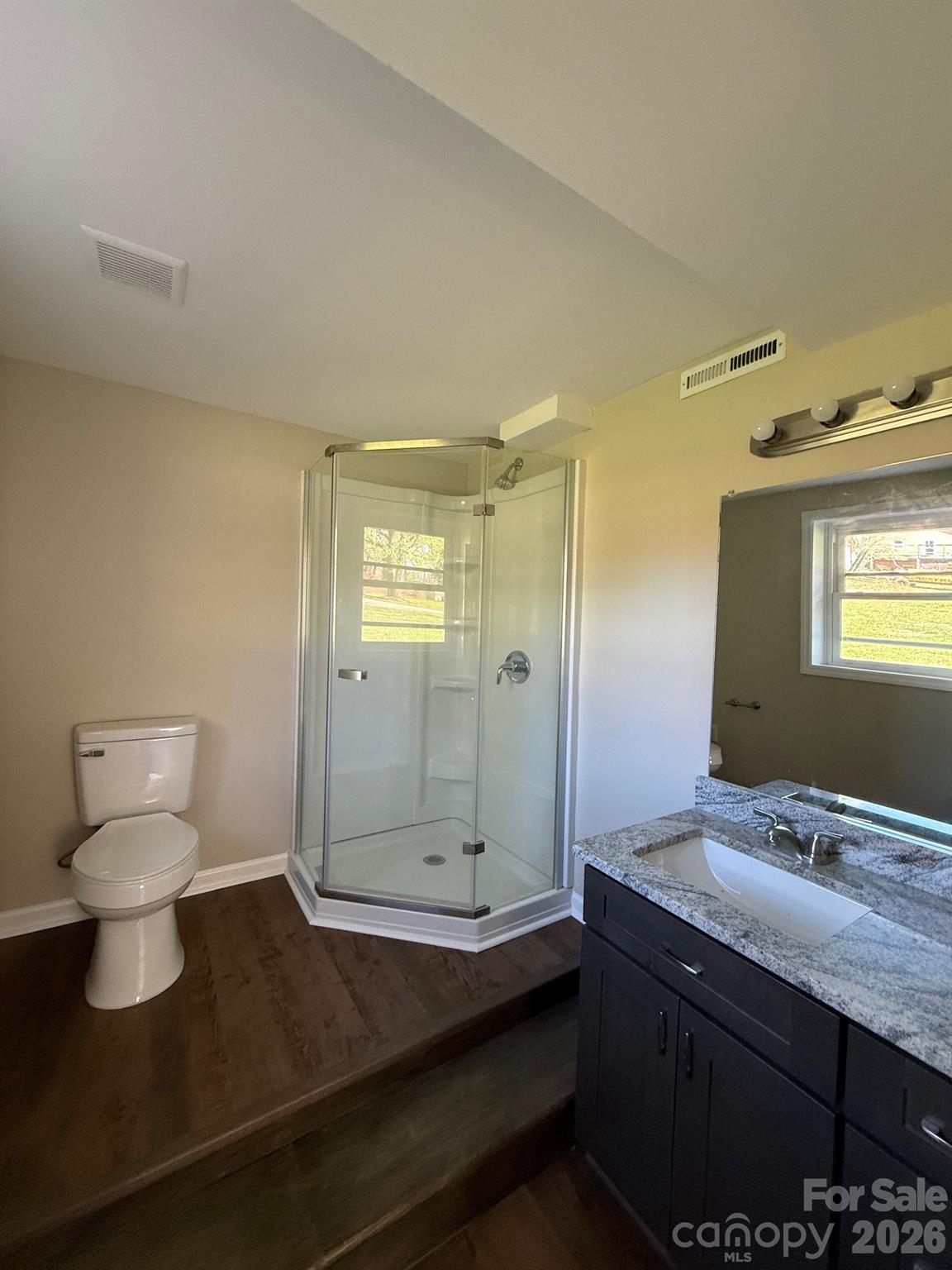 Bath 2 - 3730 Sedgefield Drive, Conover