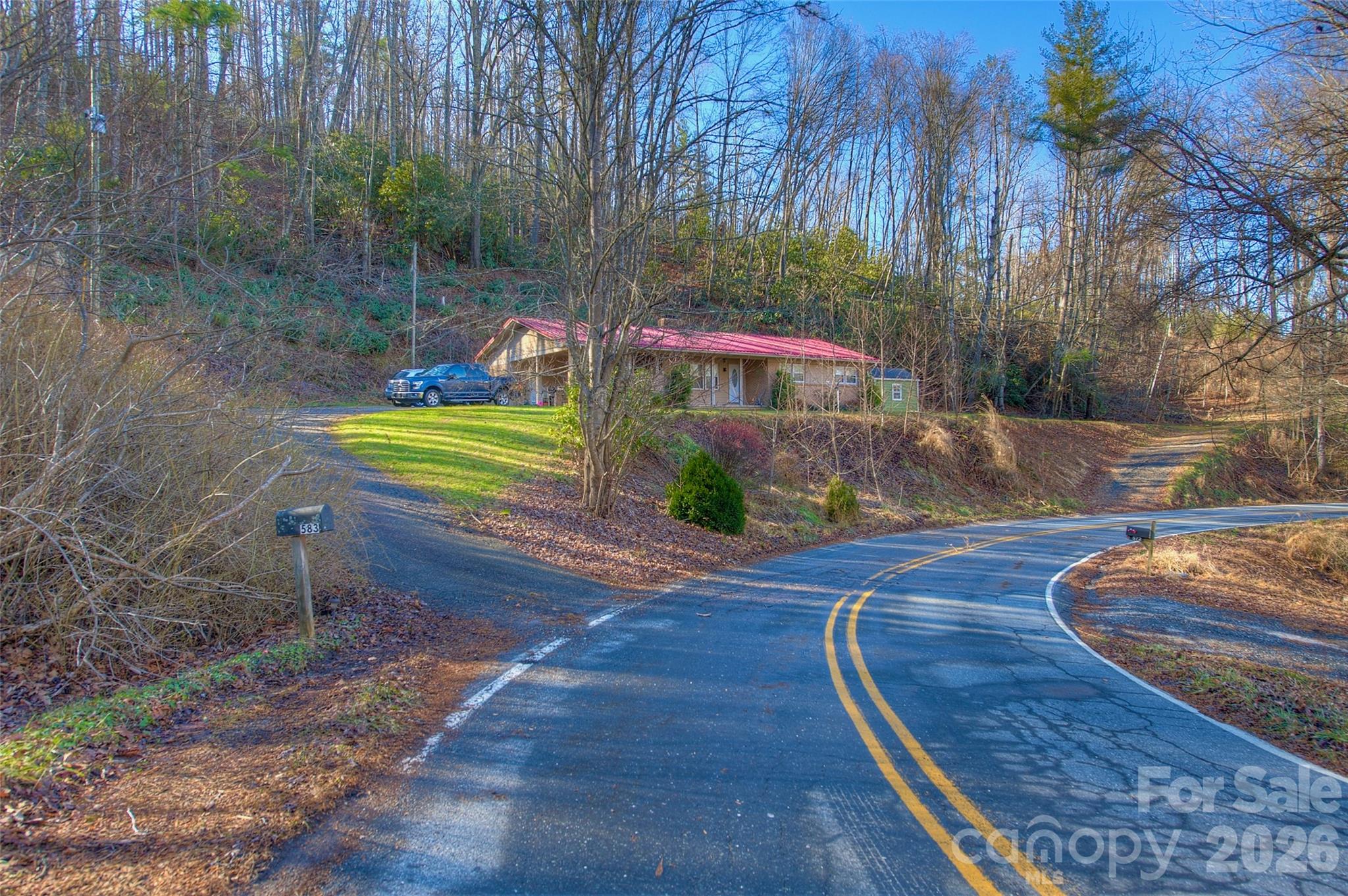 Single Family Residence at 583 Deer Park Lake Road, Spruce Pine, photo 18 of 27