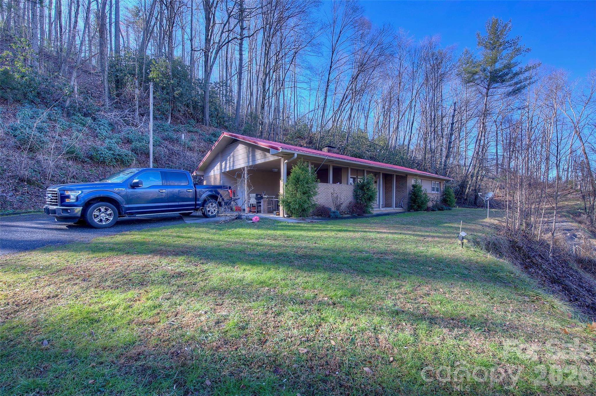 Single Family Residence at 583 Deer Park Lake Road, Spruce Pine, photo 21 of 27