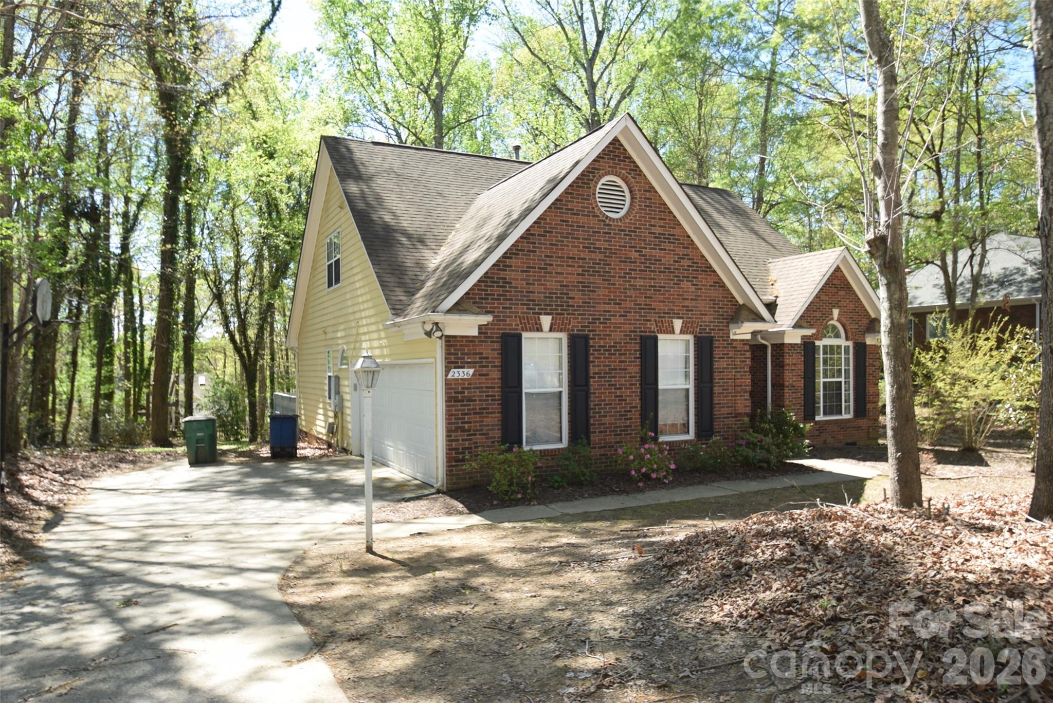 Single Family Residence at 2336 Mill House Lane, Matthews, photo 2 of 27