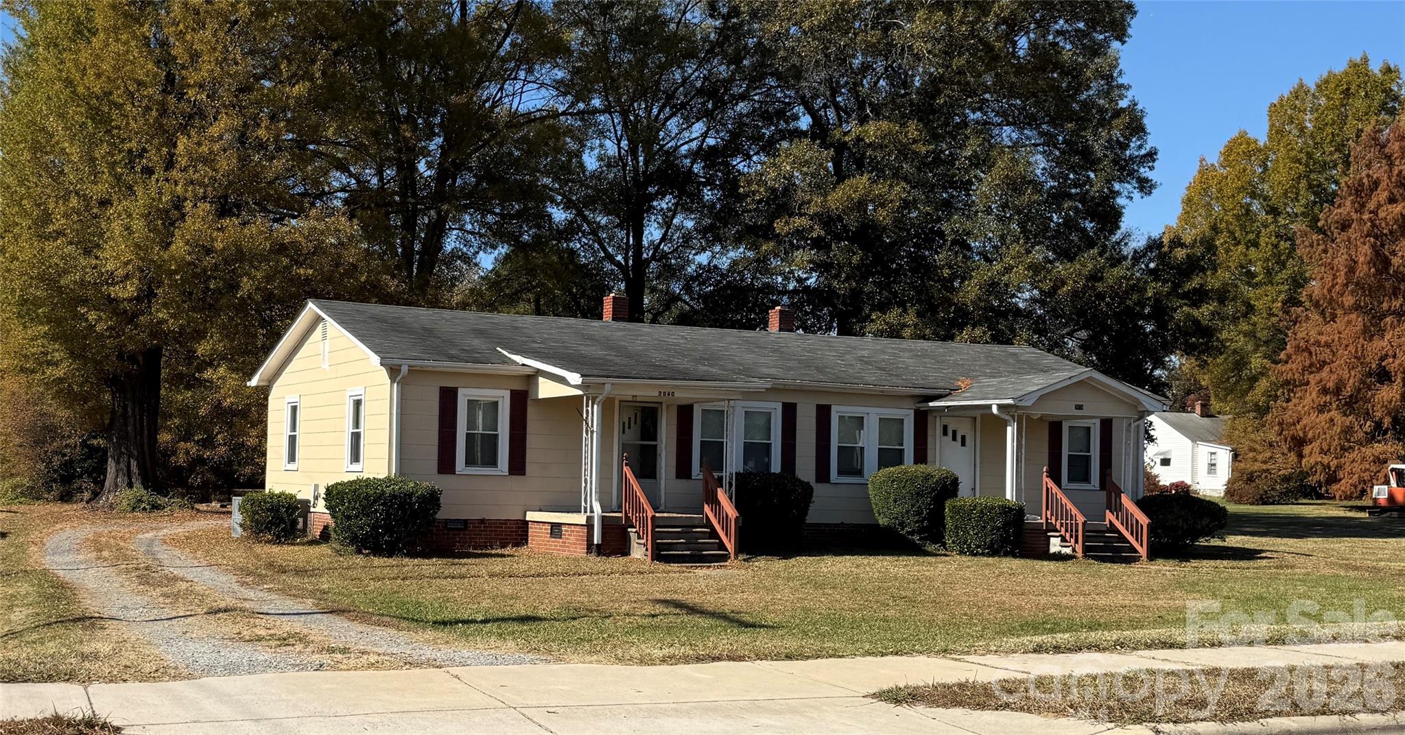 Duplex at 2040 Kannapolis Highway, Kannapolis, photo 2 of 16