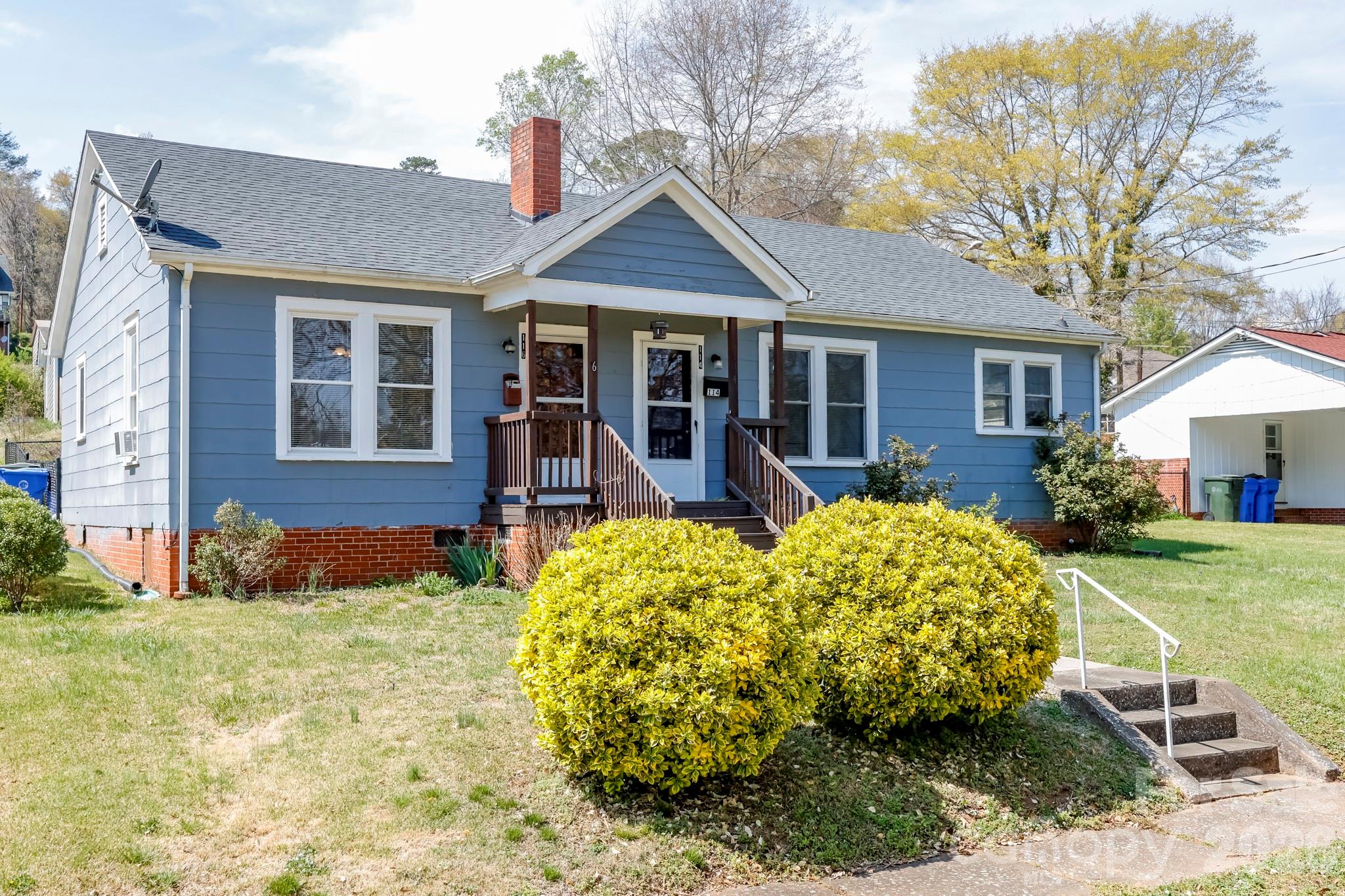 Front - 114 S Mitchell Street, Rutherfordton