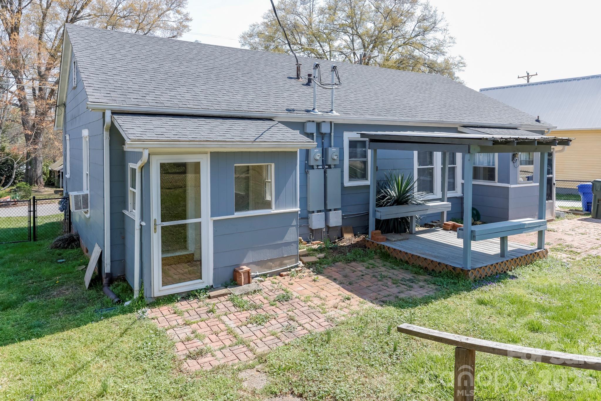 Rear - 114 S Mitchell Street, Rutherfordton