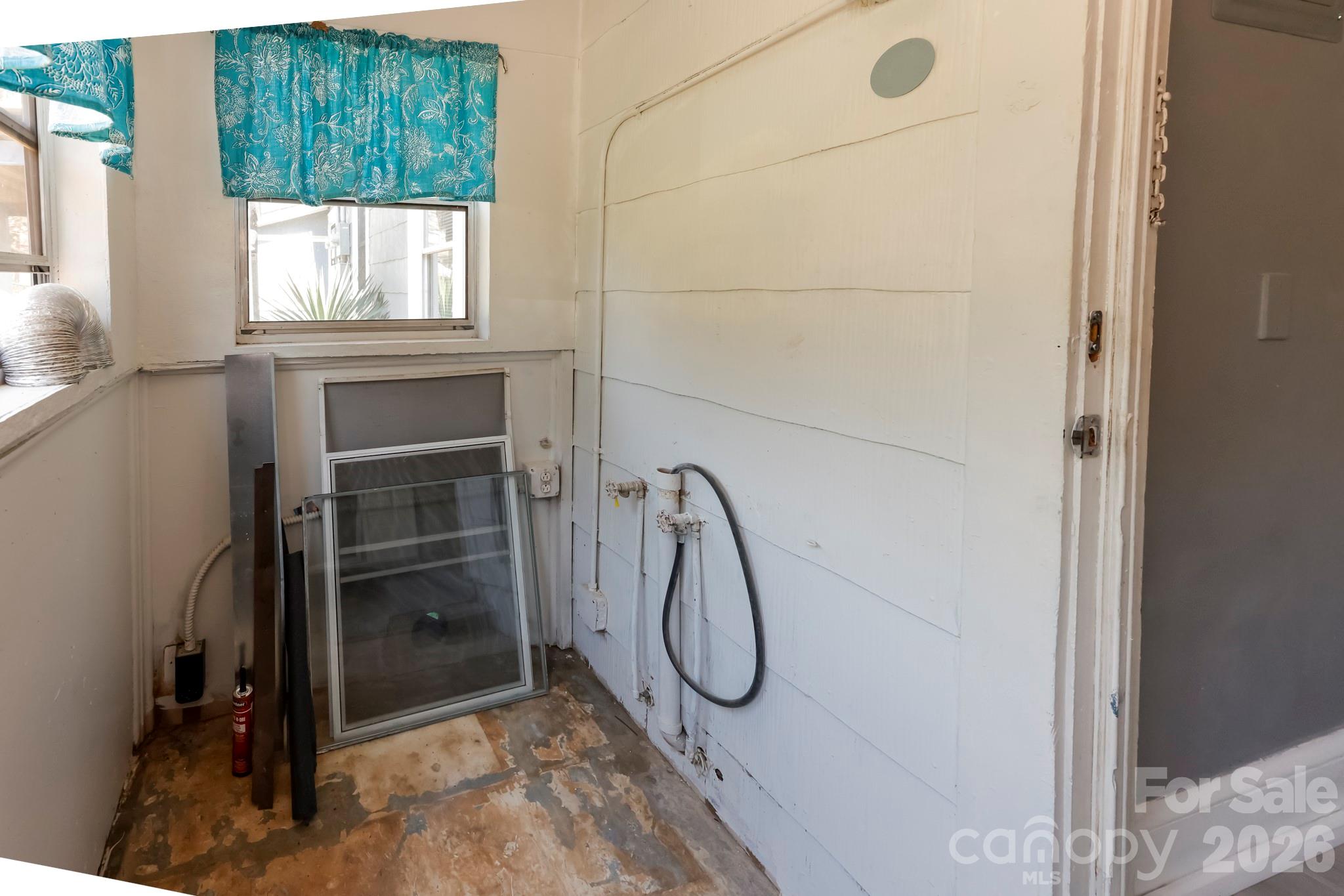 Laundry 1 - 114 S Mitchell Street, Rutherfordton