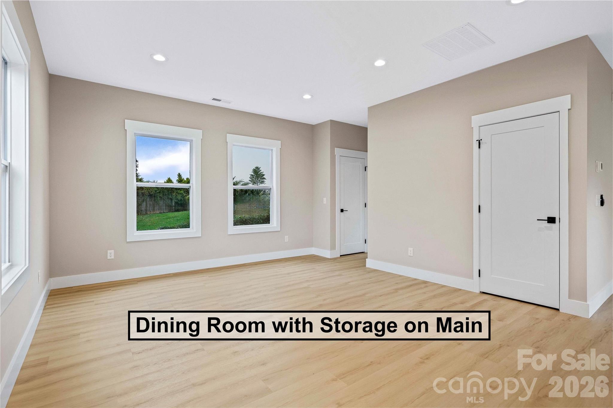 Single Family Residence at 696 Beehive Road, Hendersonville, photo 22 of 47