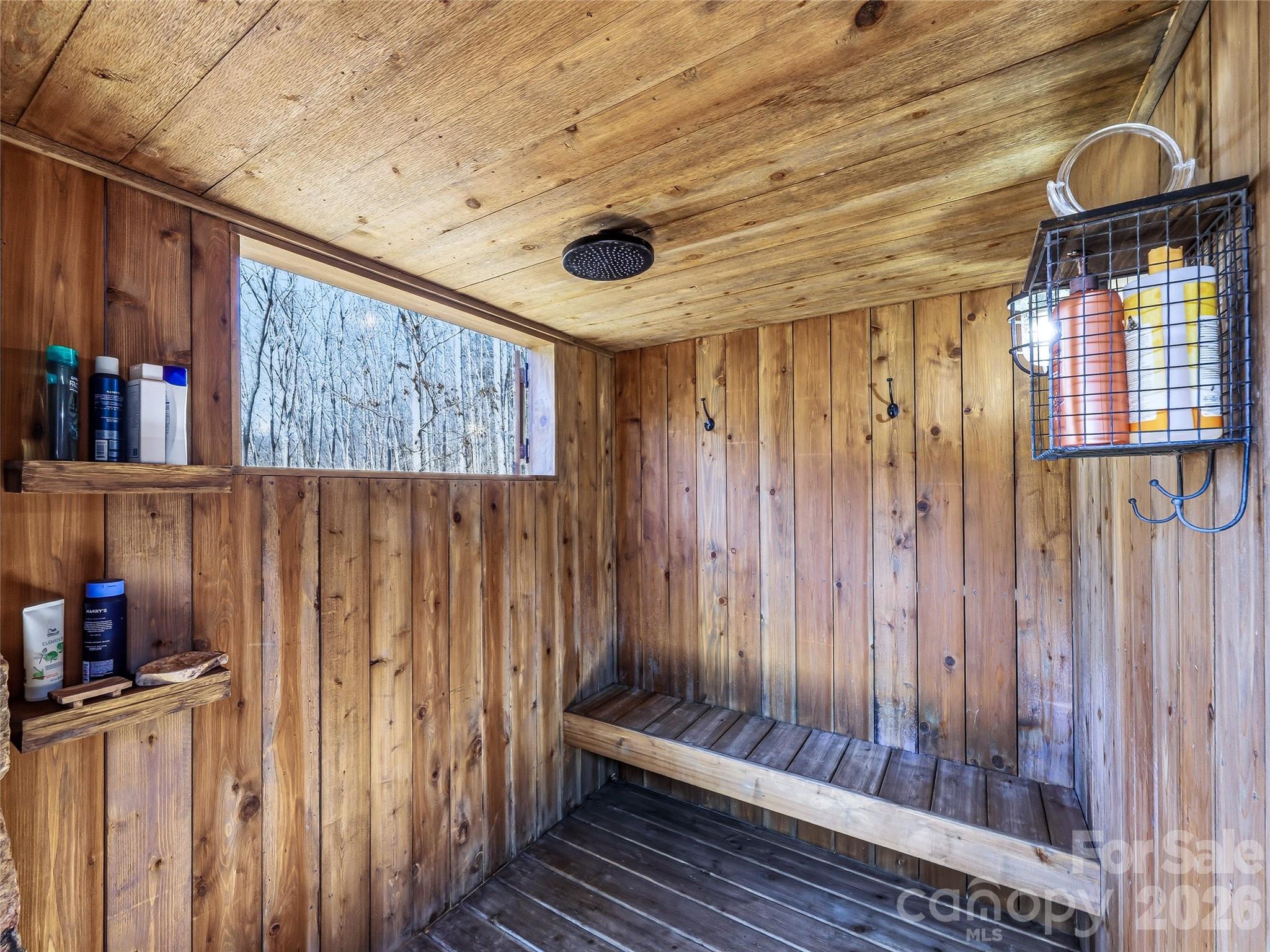 Outdoor shower. - 3735 French Broad Parkway, Marshall