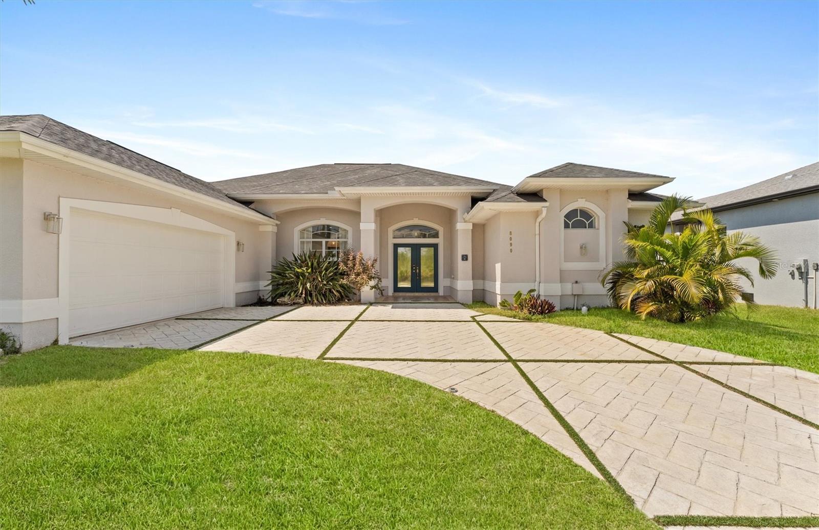Single Family Residence at 8090 ARLEWOOD CIR, PORT CHARLOTTE, photo 2 of 59