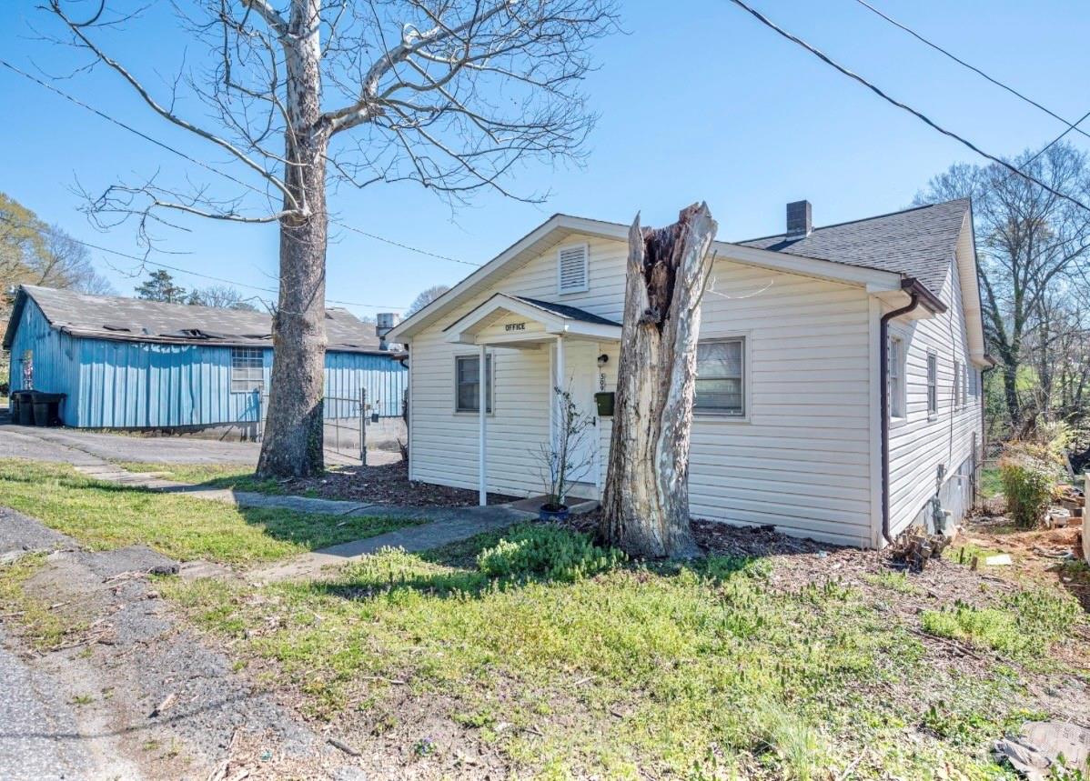 Office at 511 Lee Avenue, Lincolnton, photo 22 of 32