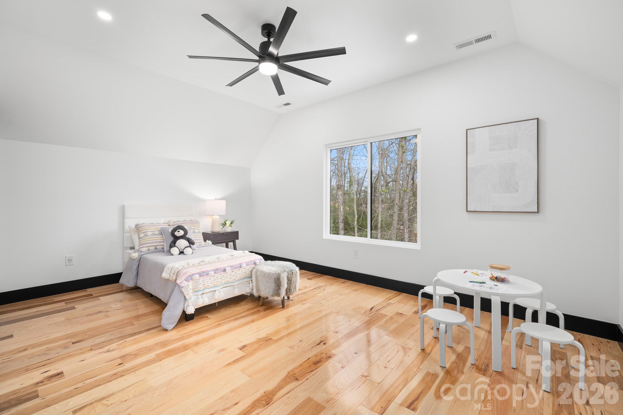 Bonus room, nursery, 4th bedroom - 74 Jeranna Road, Mills River
