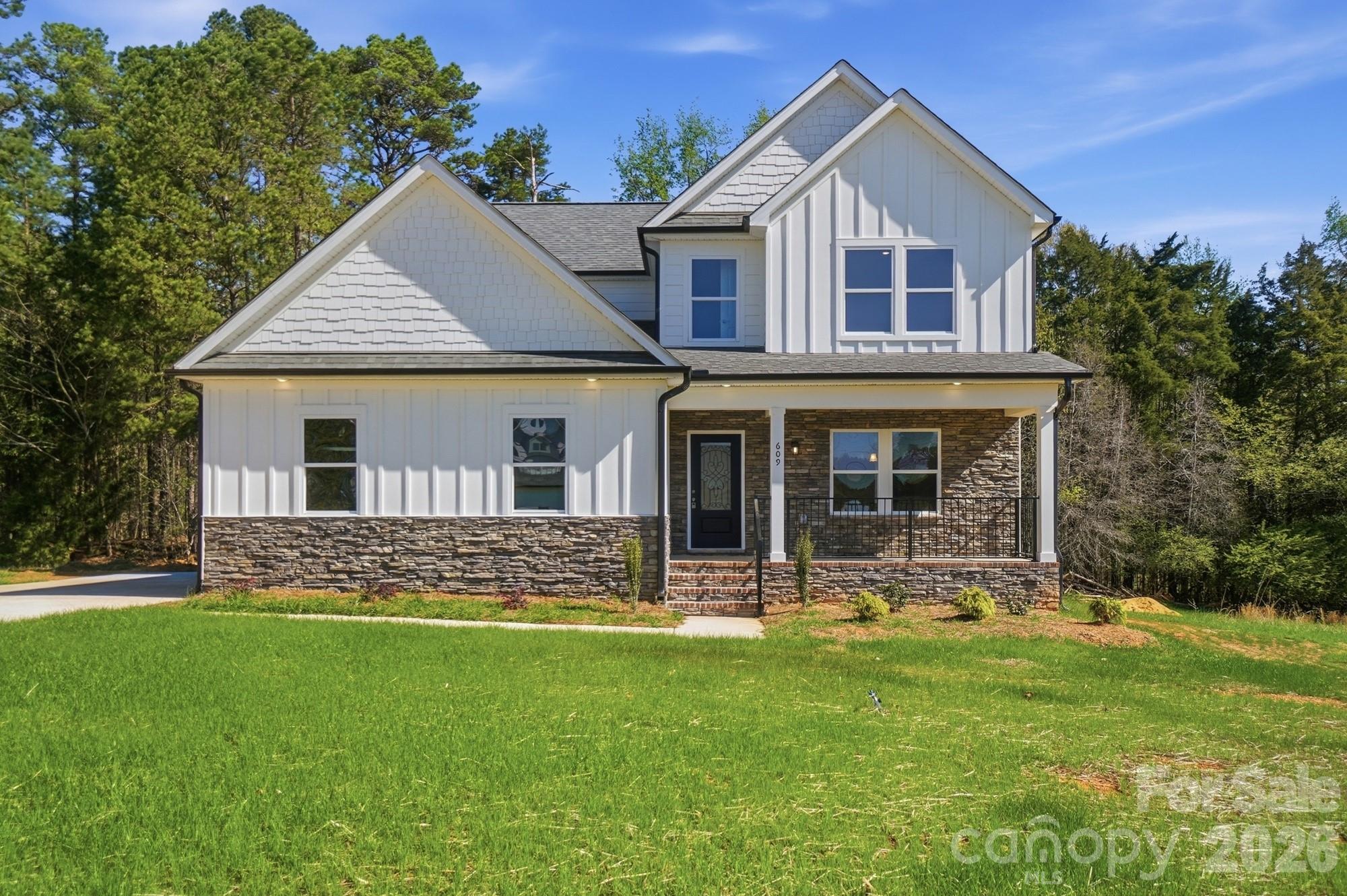 609 Muirfield Drive