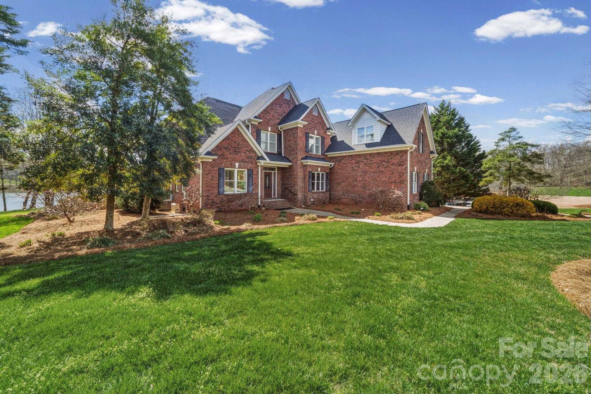 Single Family Residence at 1132 Village Lake Drive, Monroe, photo 4 of 43