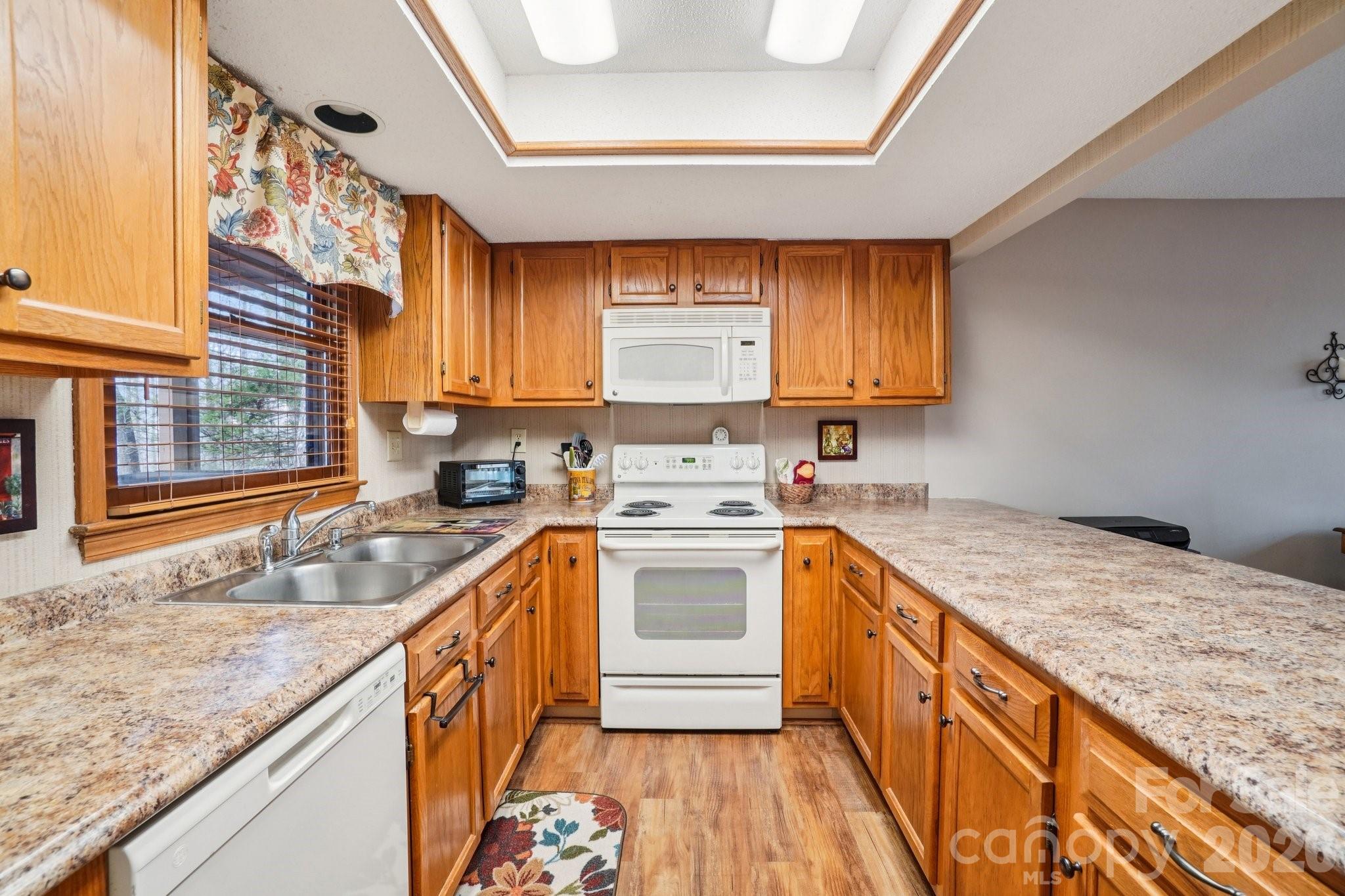 Condominium at 409 Whitney Boulevard, Lake Lure, photo 8 of 24