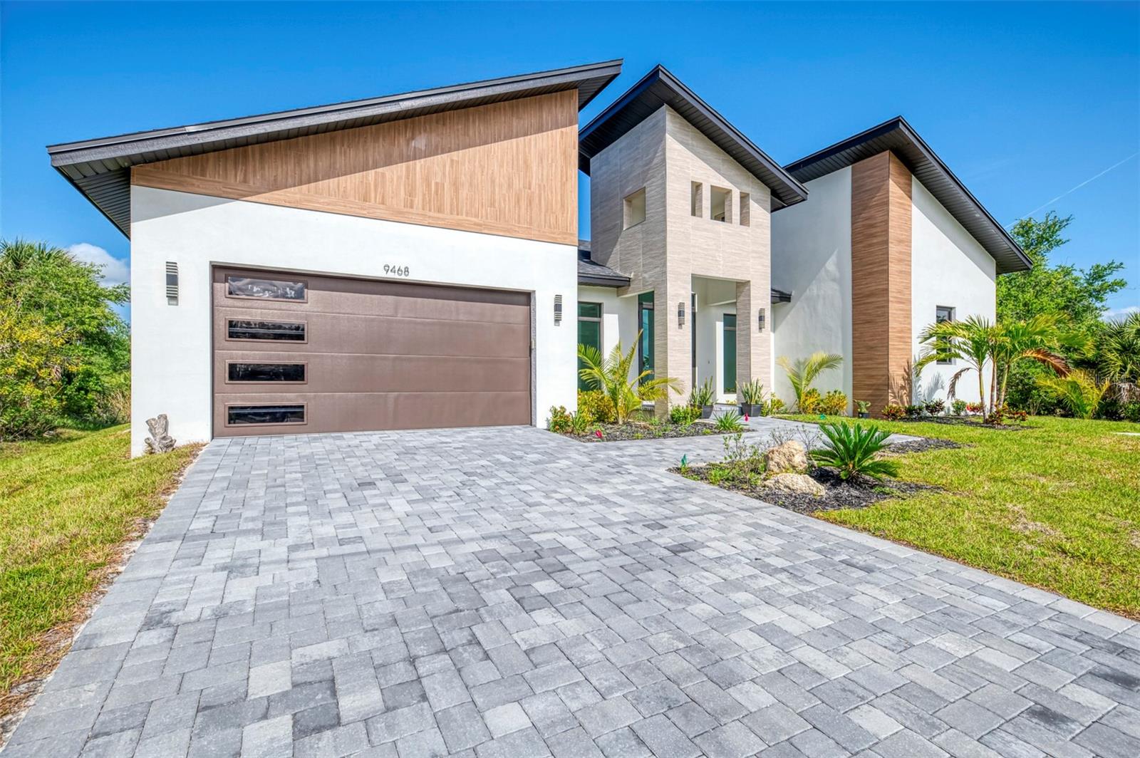 Single Family Residence at 9468 ATTICA CIR, PORT CHARLOTTE, photo 8 of 64