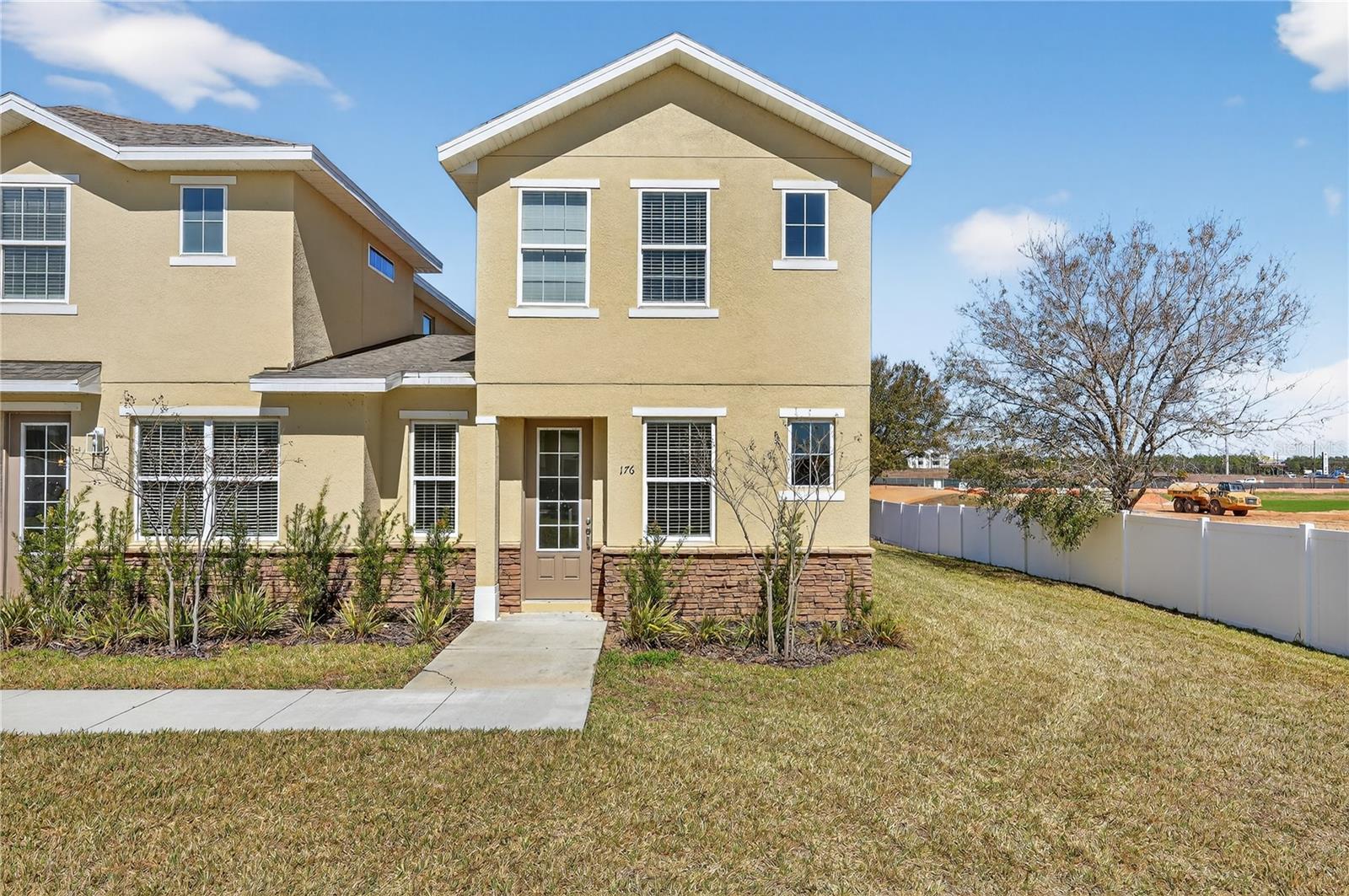 176 HOLLY VILLAGE DR