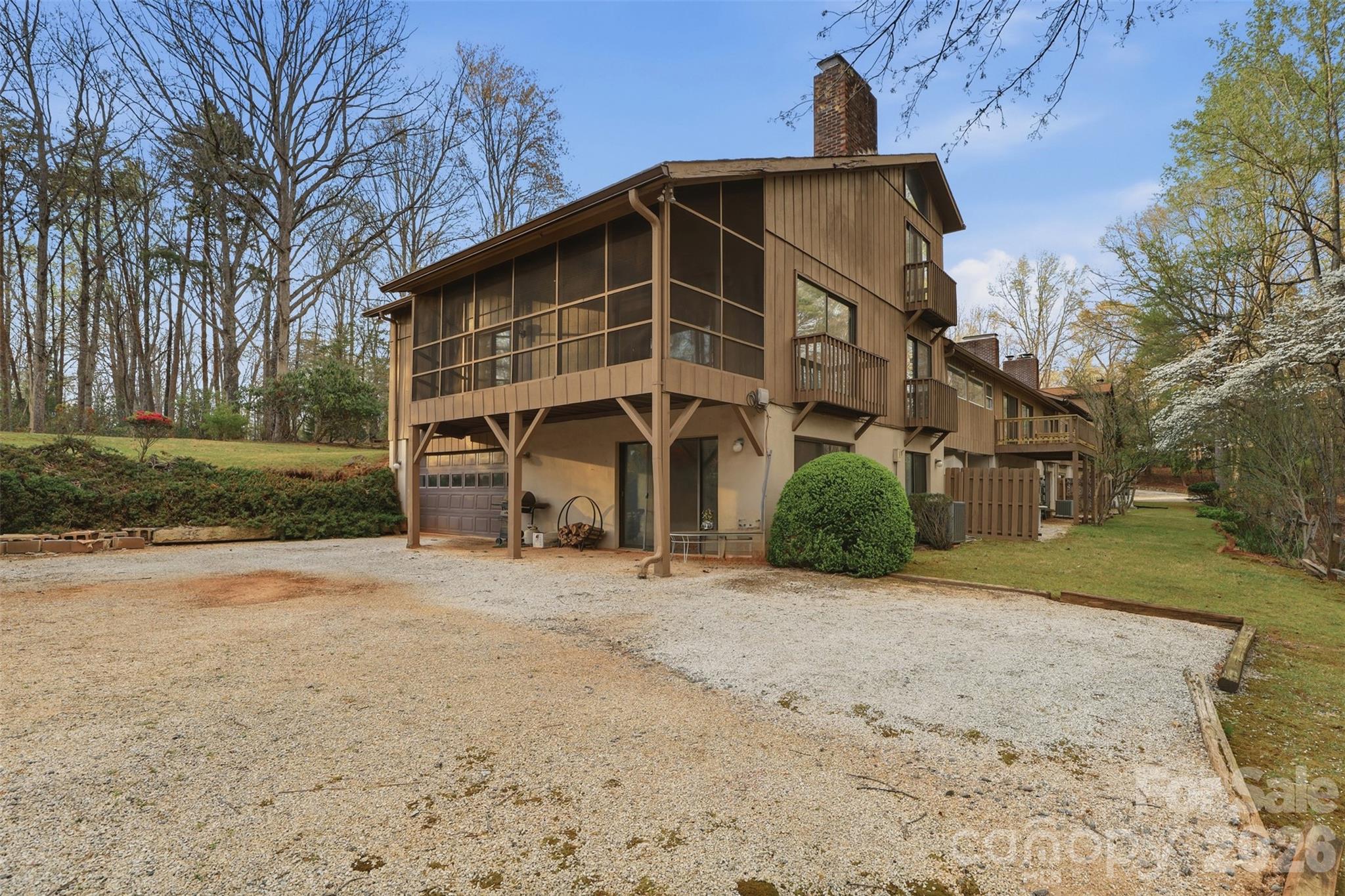 Condominium at 17 Knoll Drive, Columbus, photo 30 of 31