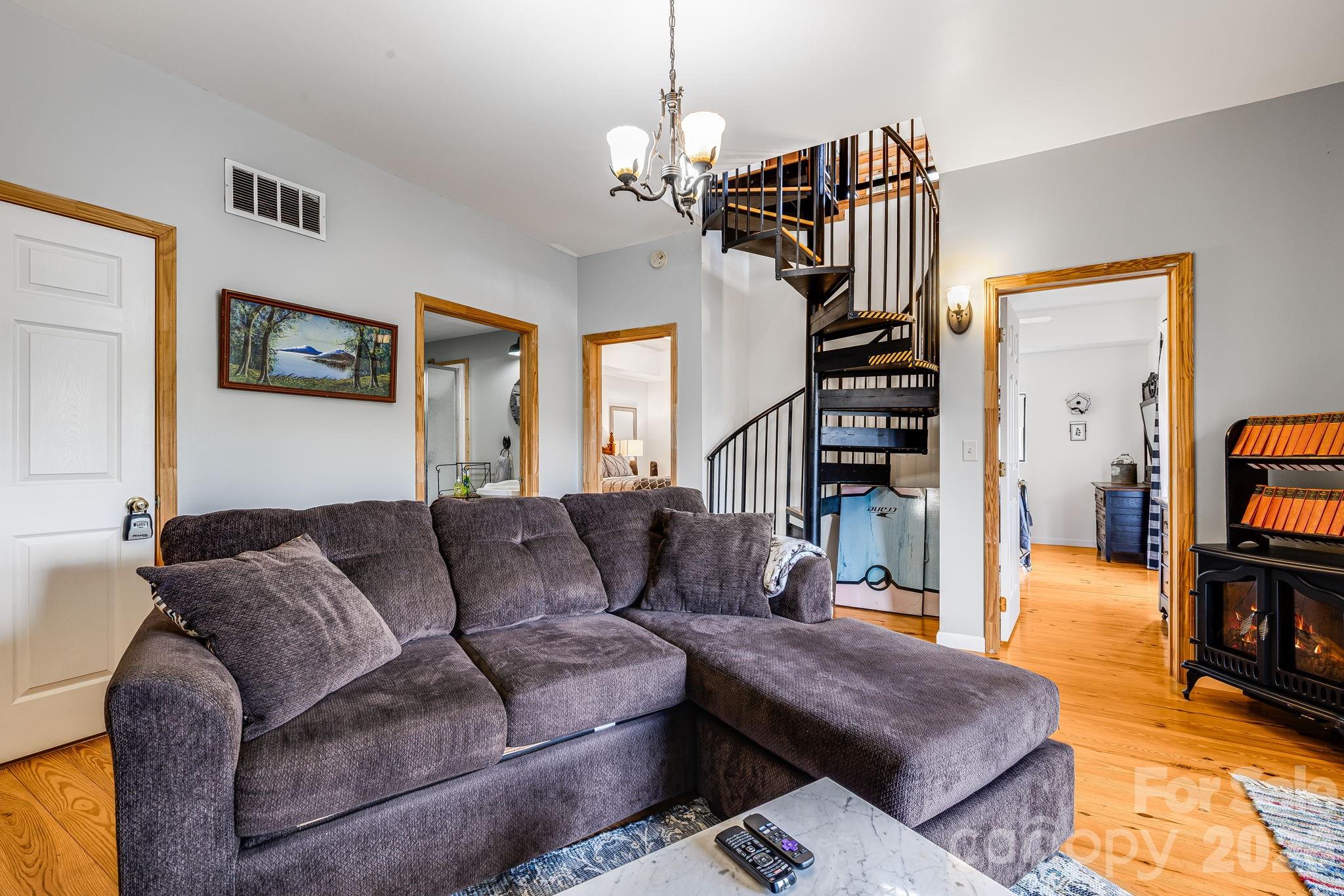 Single Family Residence at 409 Hamlet Drive, Burnsville, photo 12 of 22