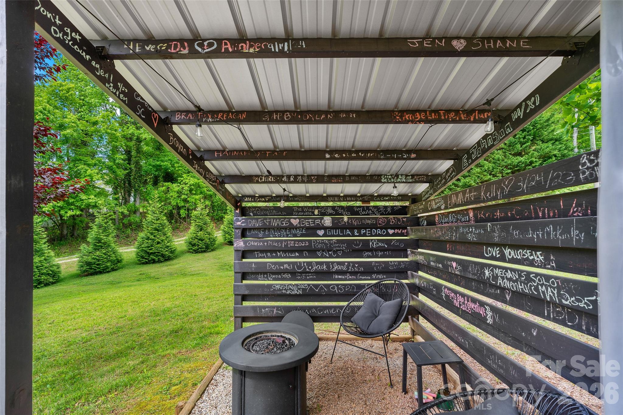 MINI - Detached patio area fire pit - 787 Ridge Road, Marion