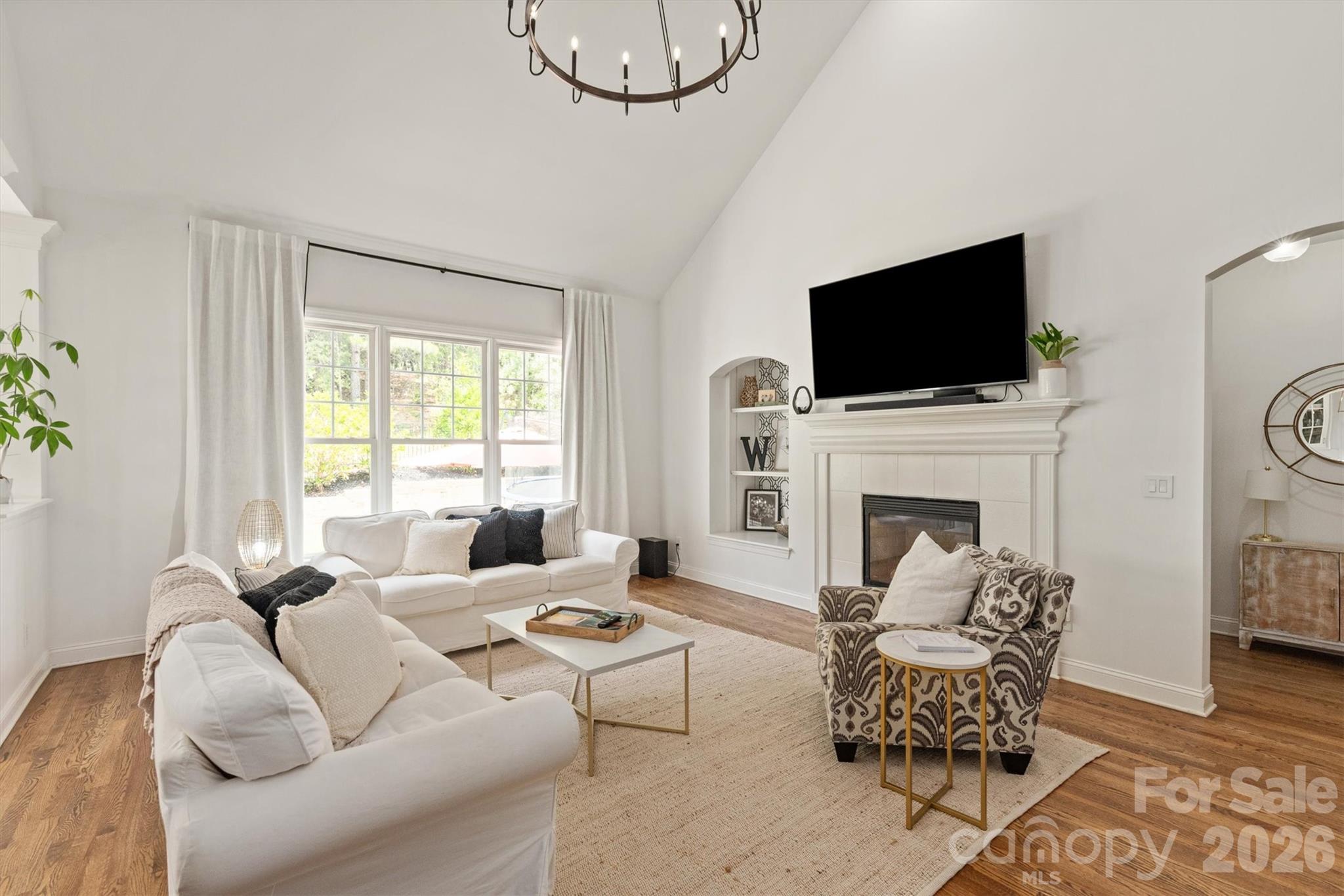SOARING ceilings - 869 Stratford Run Drive, Fort Mill