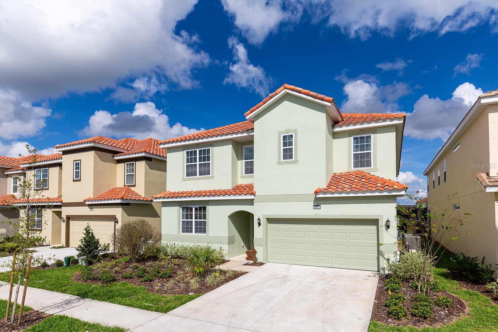 8013 OAK SHADOW CT