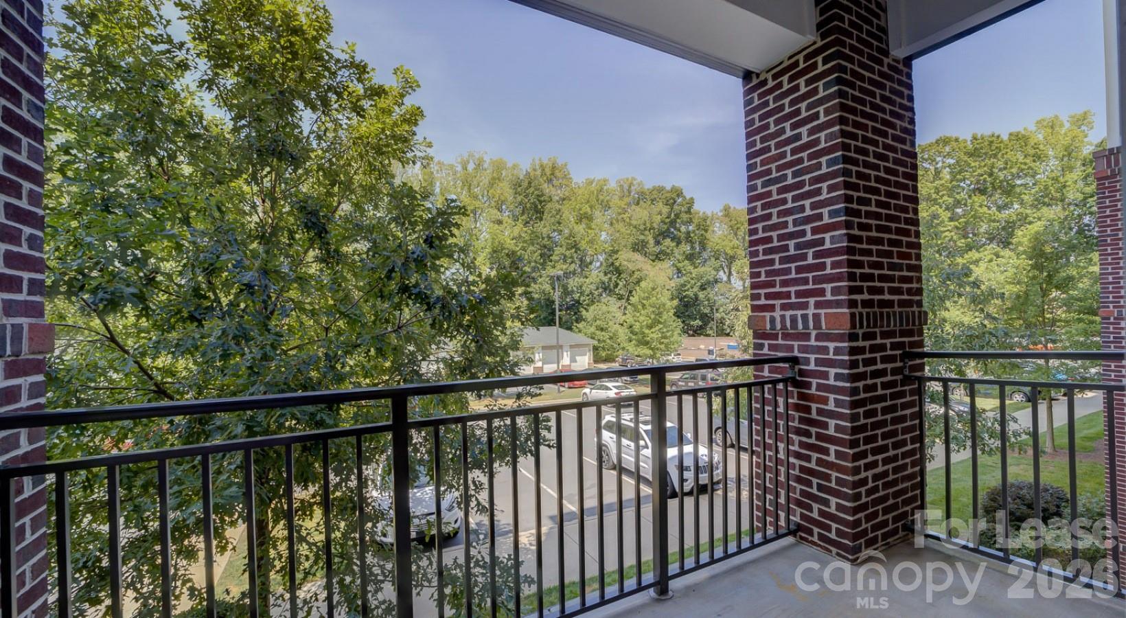 Apartment at 16408 Holly Crest Lane, Huntersville, photo 37 of 48