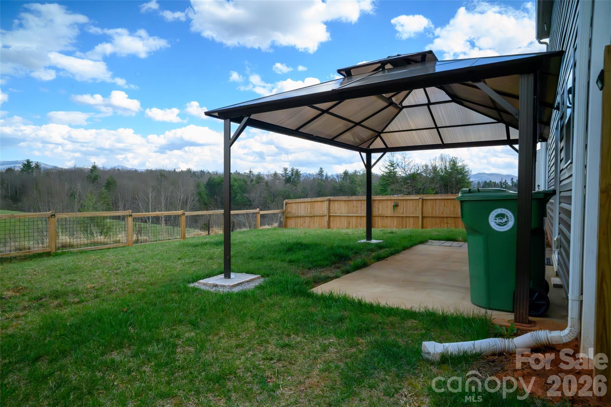 228 Ridgeview Lane