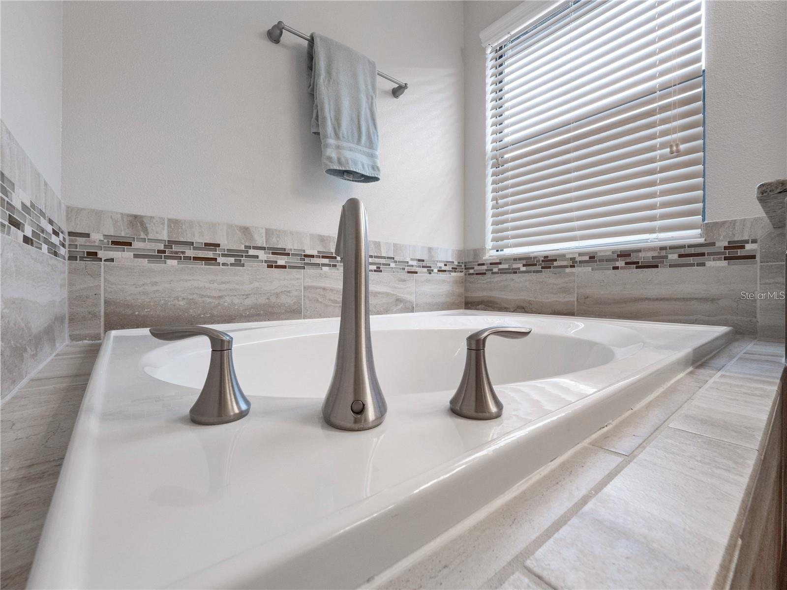 Soaking Tub - 5493 SOLTERRA CIR, DAVENPORT