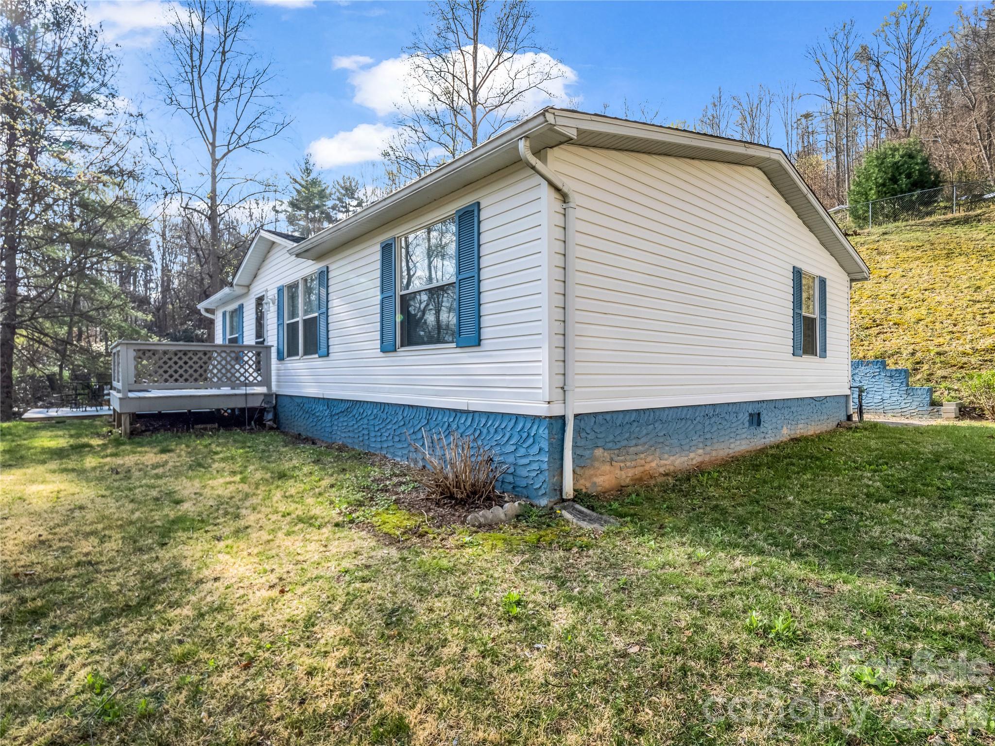 Single Family Residence at 48 Laurel Cove Road, Leicester, photo 4 of 43