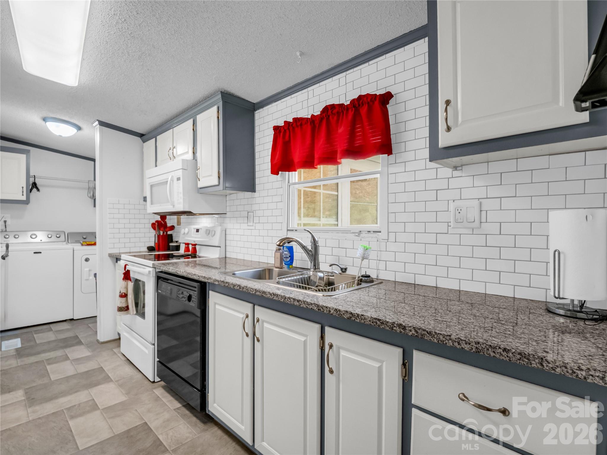 Single Family Residence at 48 Laurel Cove Road, Leicester, photo 13 of 43