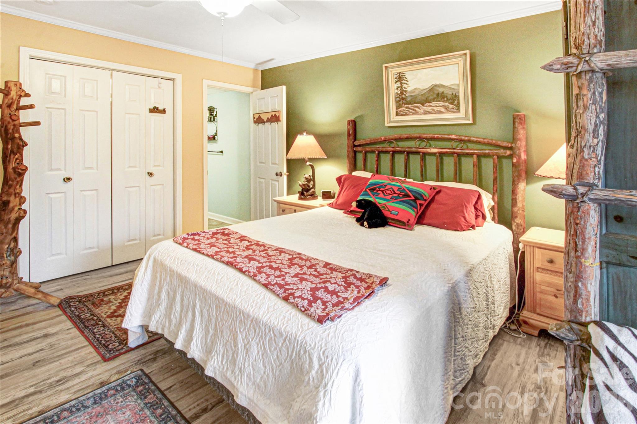 Condominium at 121 Toxaway Views Drive, Lake Toxaway, photo 24 of 44