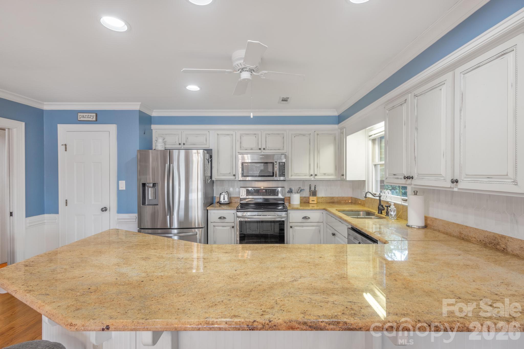 Single Family Residence at 185 Willow Point Road, Troutman, photo 5 of 48