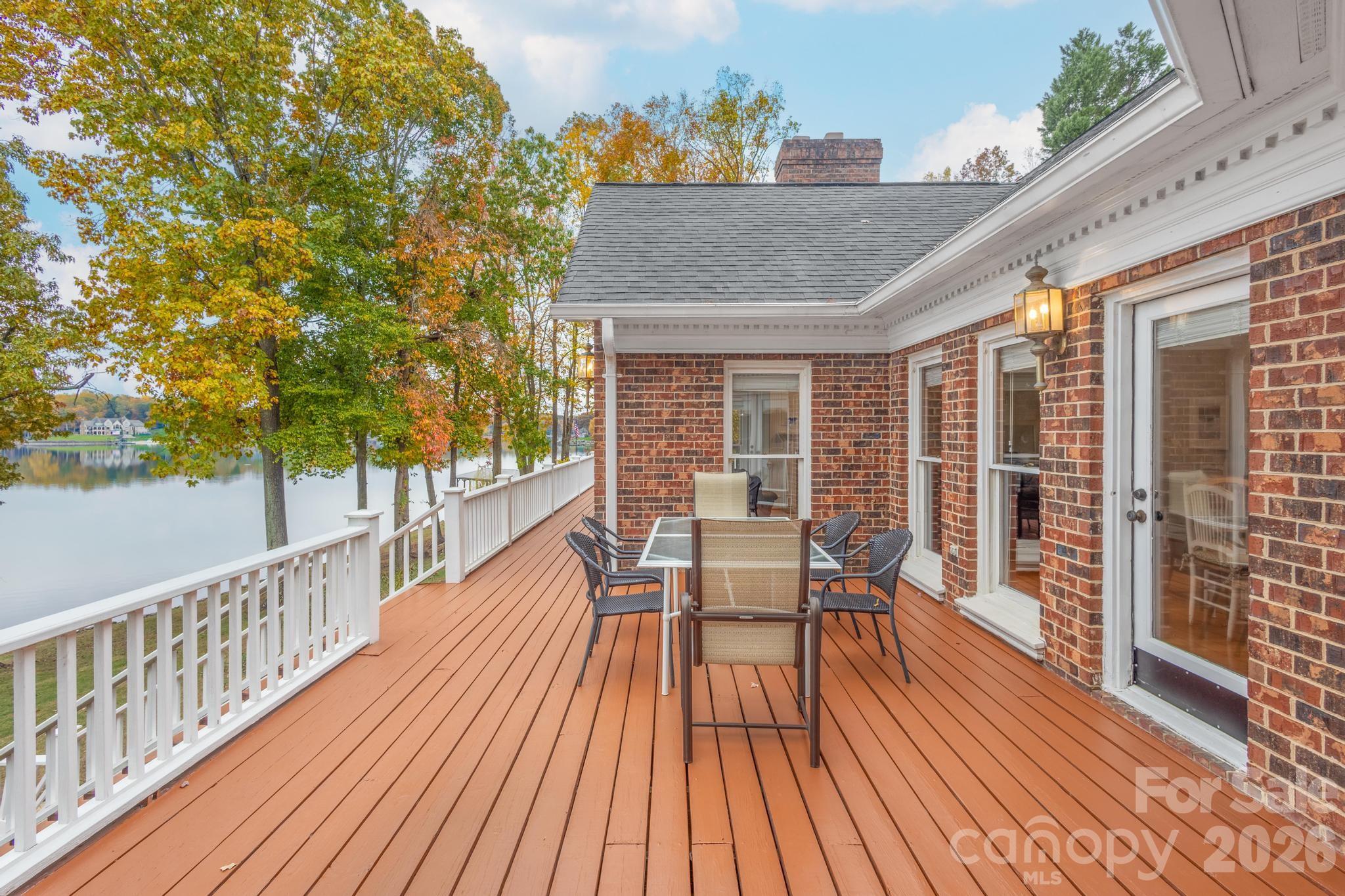 Single Family Residence at 185 Willow Point Road, Troutman, photo 41 of 48