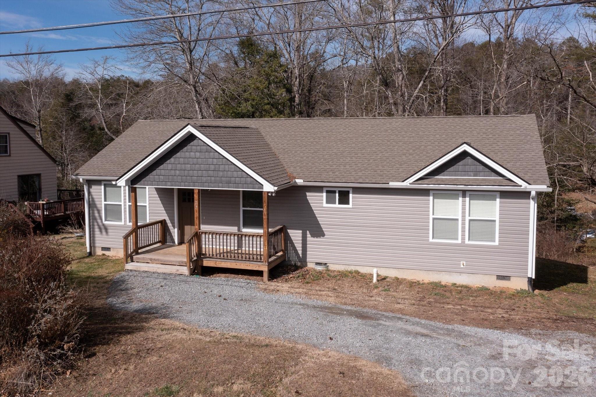 127 Hawthorne Drive