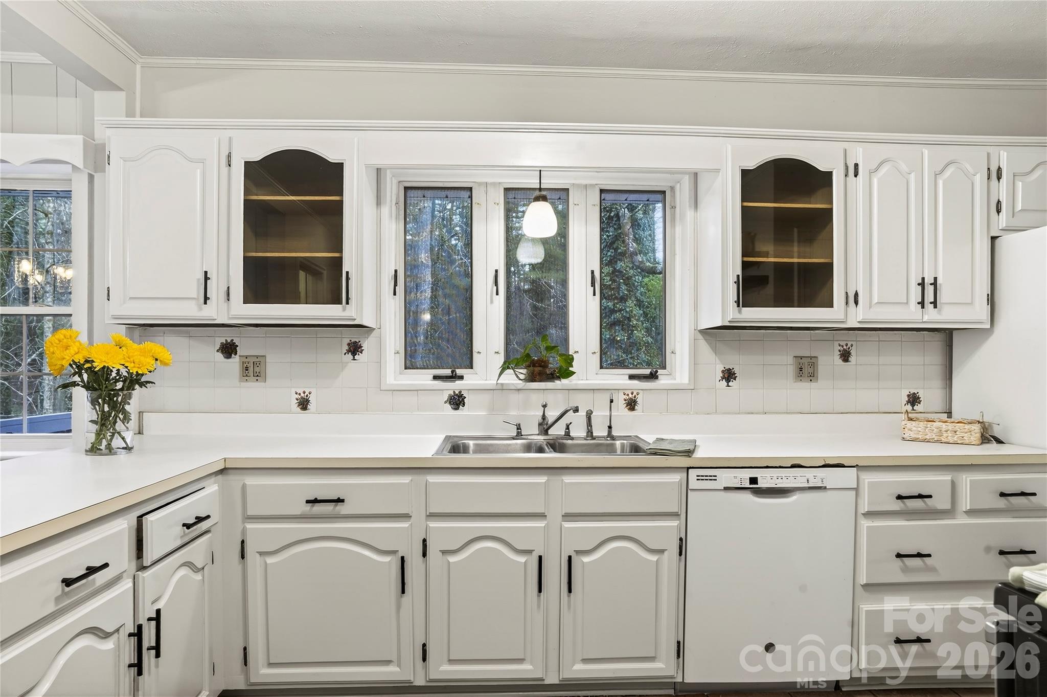 Single Family Residence at 3002 Kanuga Road, Hendersonville, photo 26 of 48