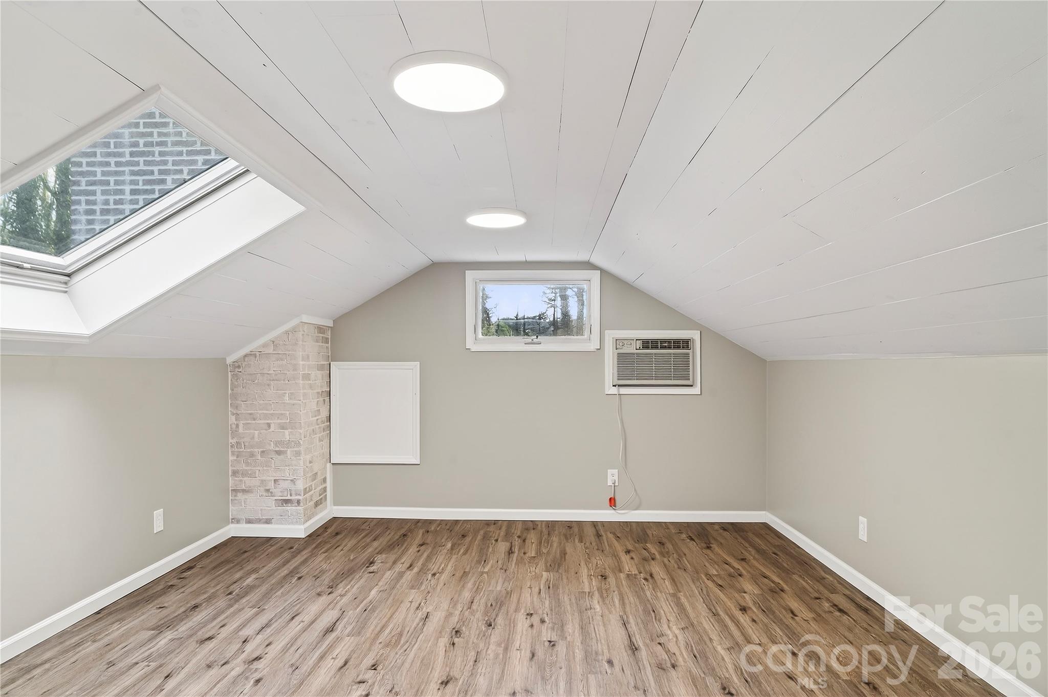 Single Family Residence at 3002 Kanuga Road, Hendersonville, photo 34 of 48