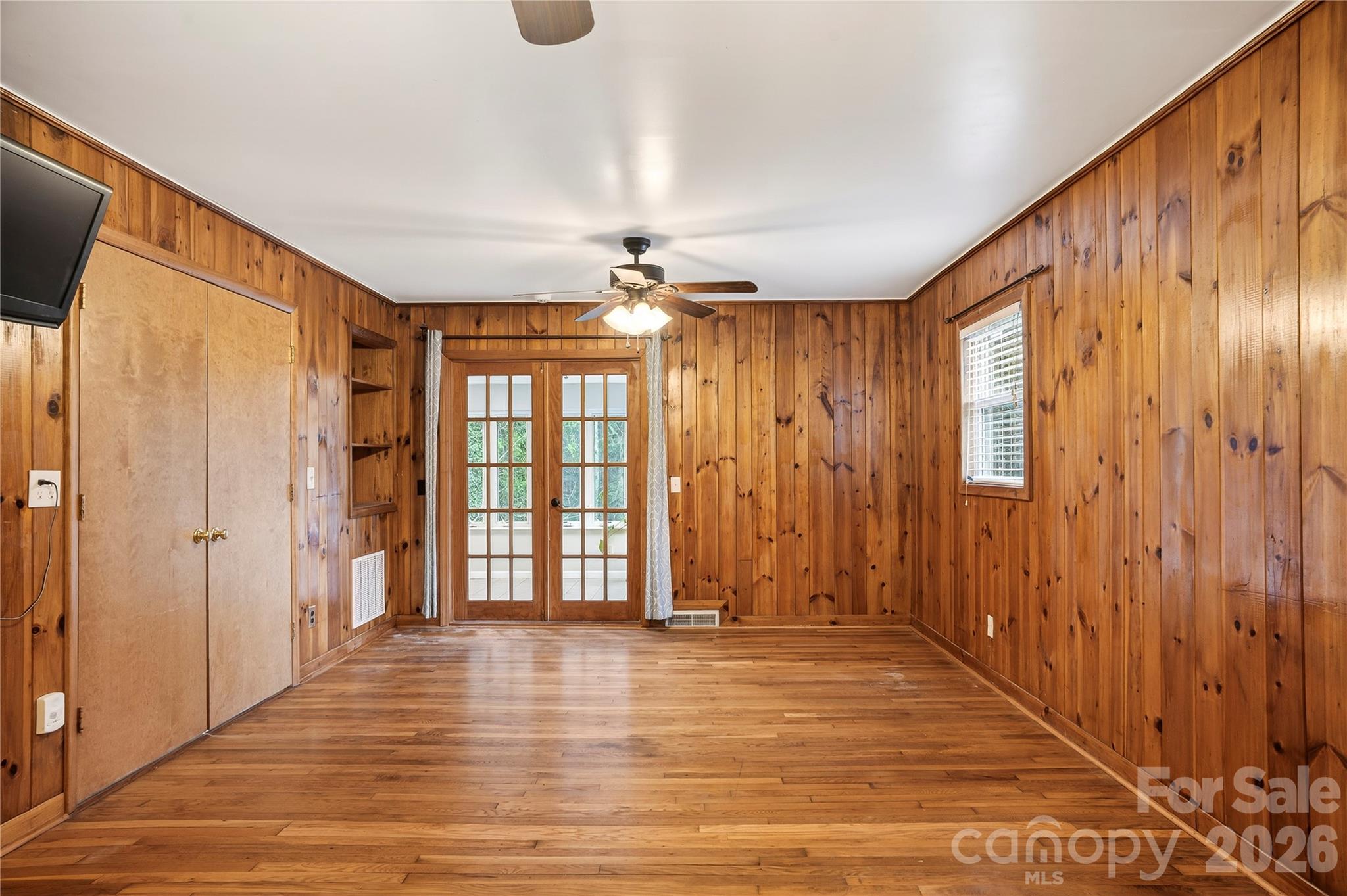 Single Family Residence at 3002 Kanuga Road, Hendersonville, photo 40 of 48