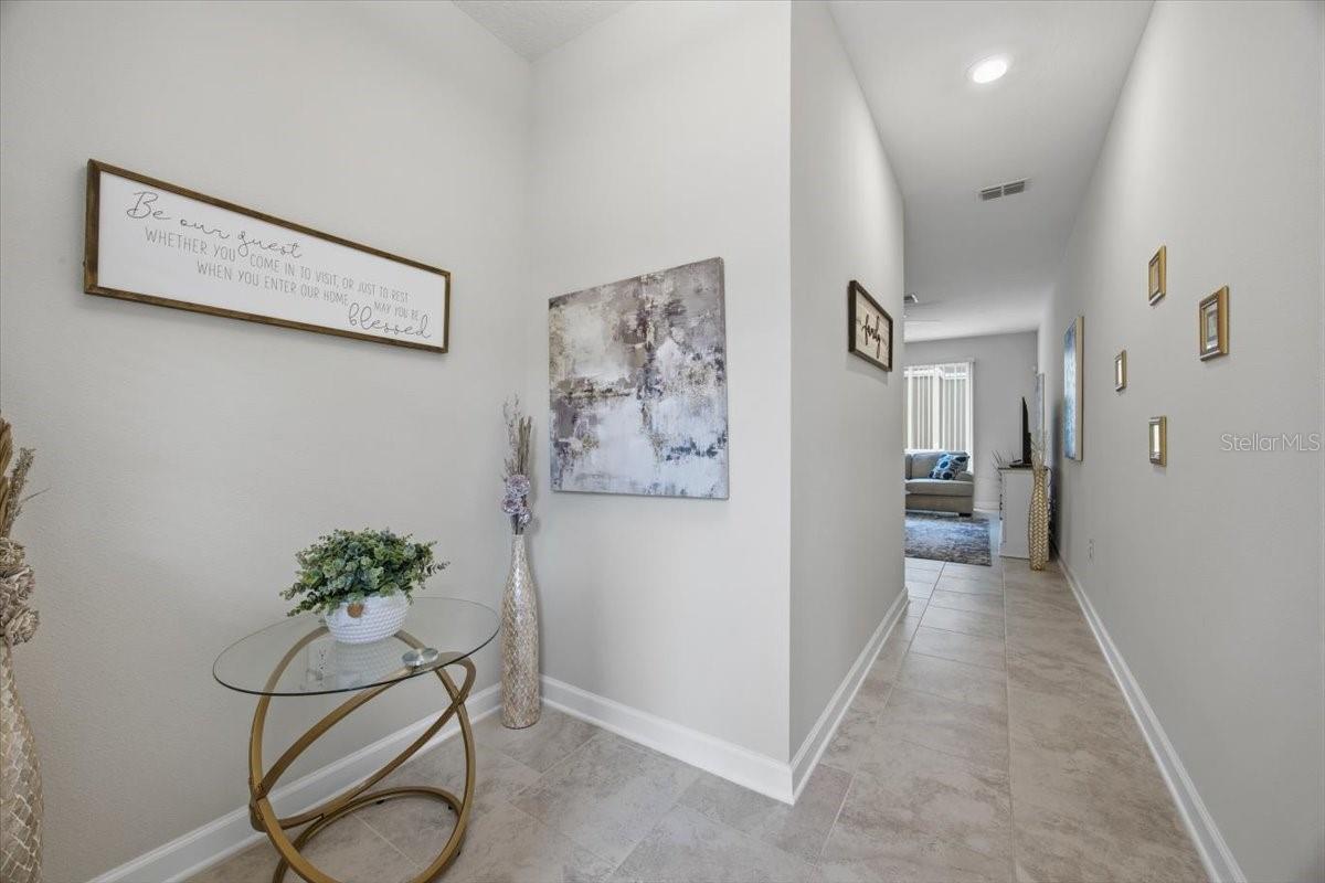 Townhouse at 1365 SHINNECOCK HILLS DR, DAVENPORT, photo 5 of 26