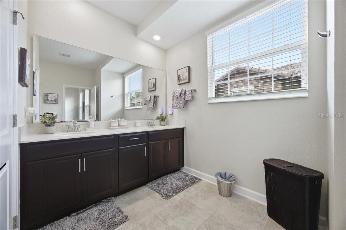 Townhouse at 1365 SHINNECOCK HILLS DR, DAVENPORT, photo 24 of 26
