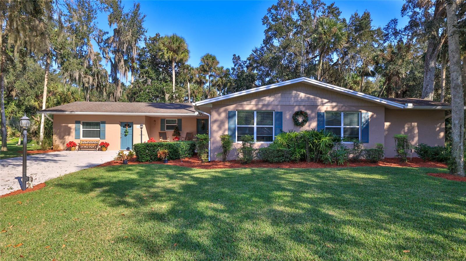 Front of House View 2 - 515 OLIVER DR, NEW SMYRNA BEACH