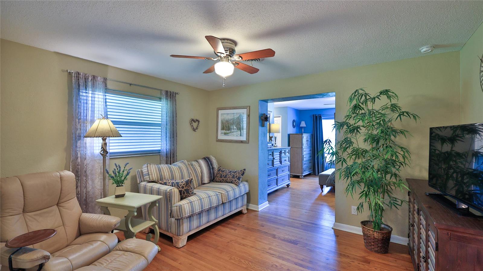 Master Suite Sitting Area - 515 OLIVER DR, NEW SMYRNA BEACH