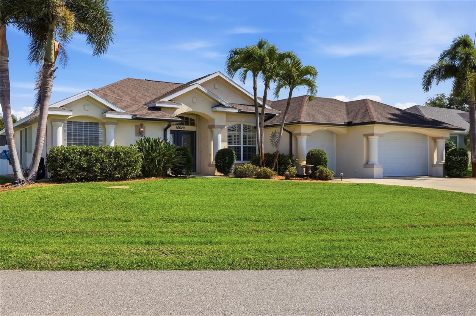 Single Family Residence at 15629 HAVANA CIR, PORT CHARLOTTE, photo 3 of 52