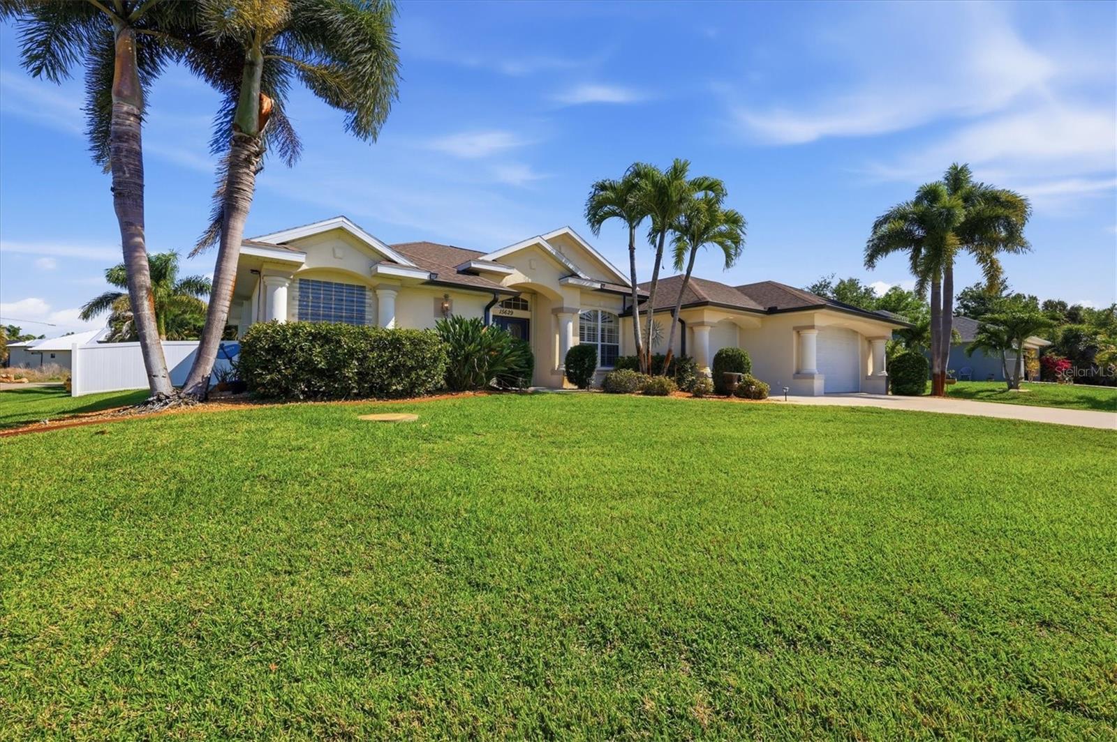 Single Family Residence at 15629 HAVANA CIR, PORT CHARLOTTE, photo 5 of 52