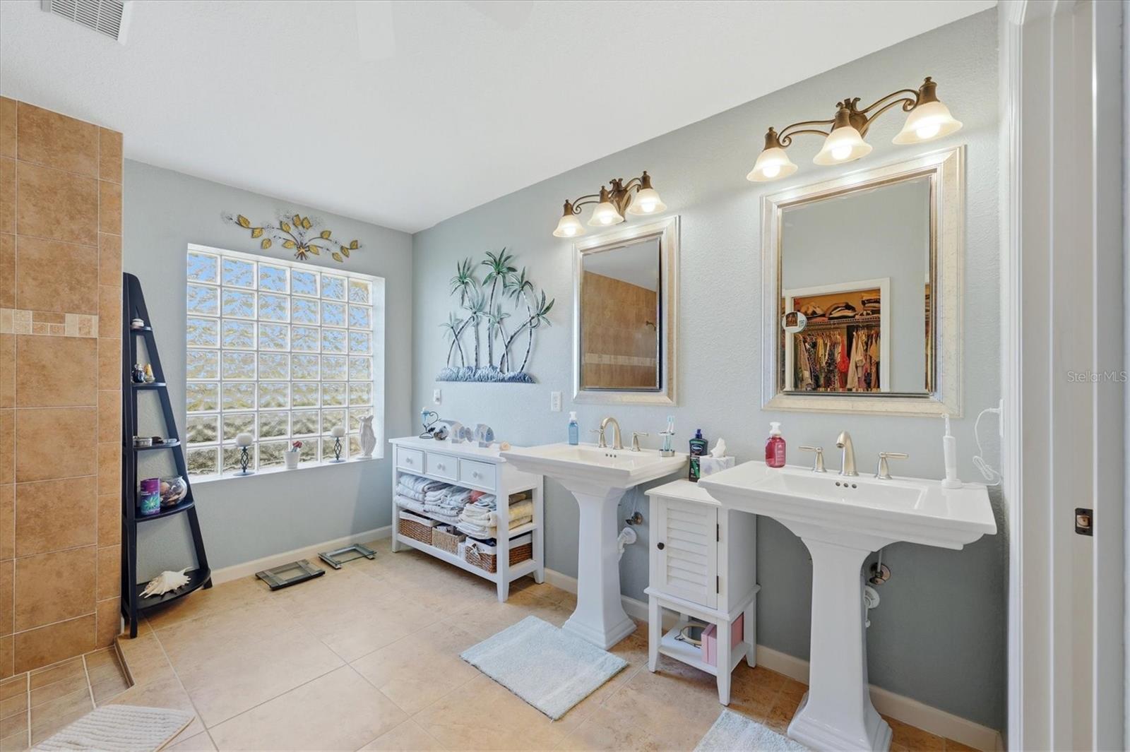 Single Family Residence at 15629 HAVANA CIR, PORT CHARLOTTE, photo 20 of 52