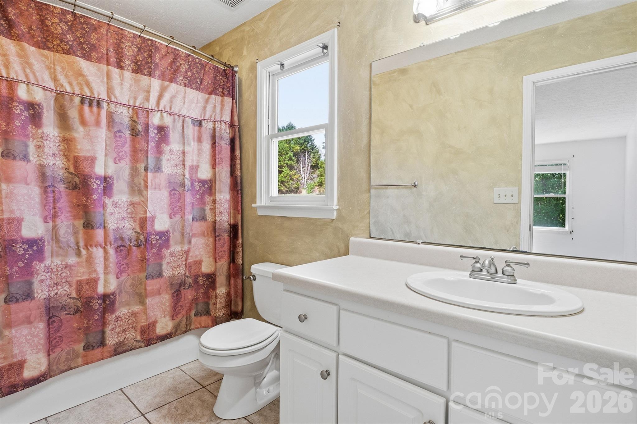 Primary bathroom first floor - 5406 Winding Oak Drive, Hickory