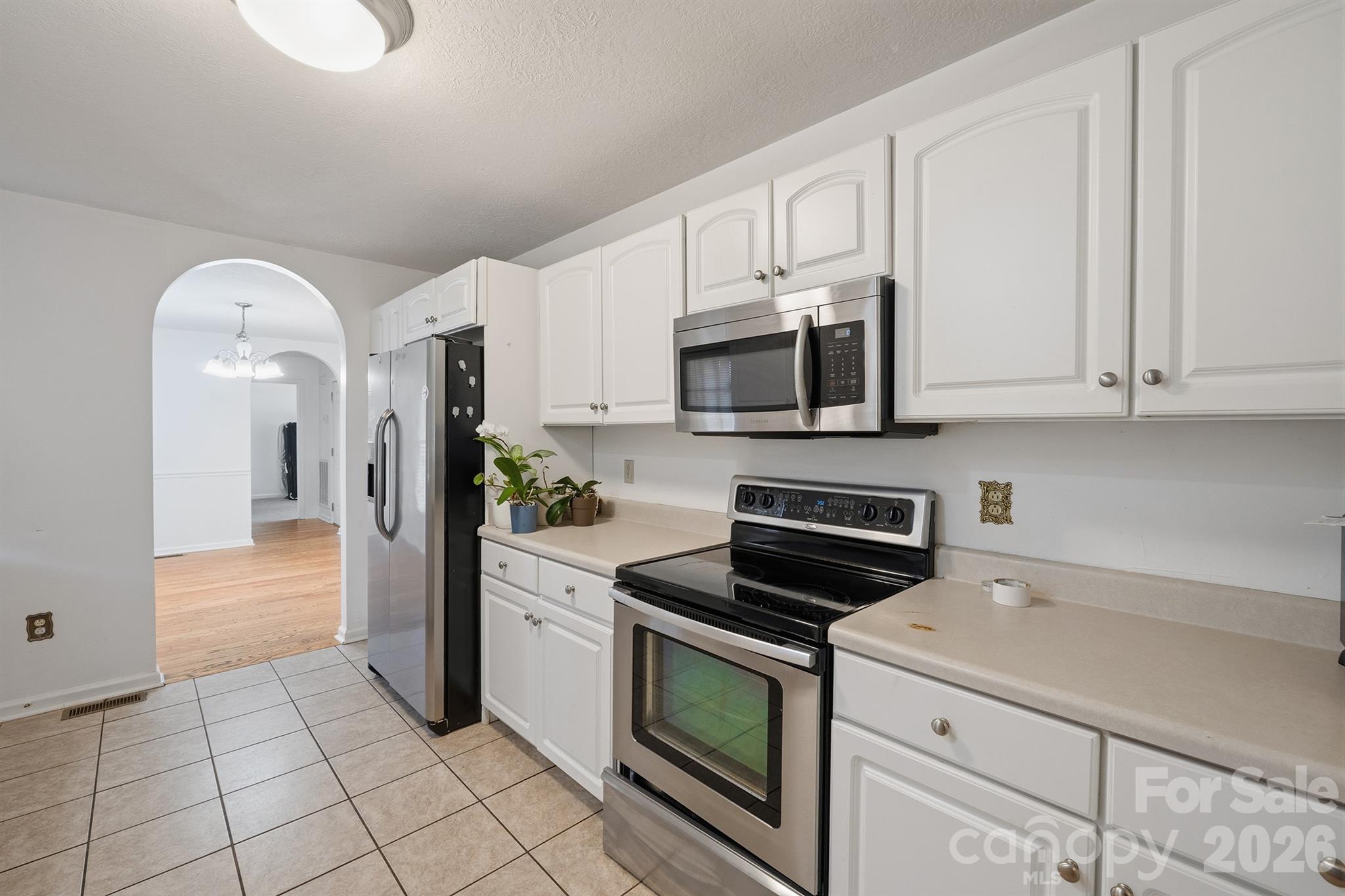Galley Kitchen - 5406 Winding Oak Drive, Hickory
