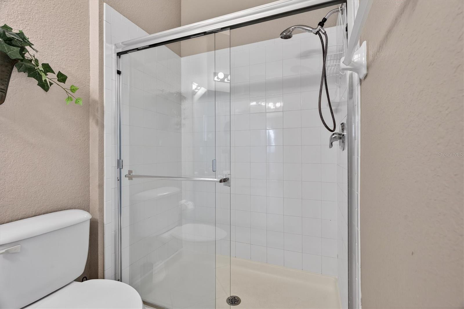 Master Bathroom with Shower - 7664 COMROW ST #304, KISSIMMEE