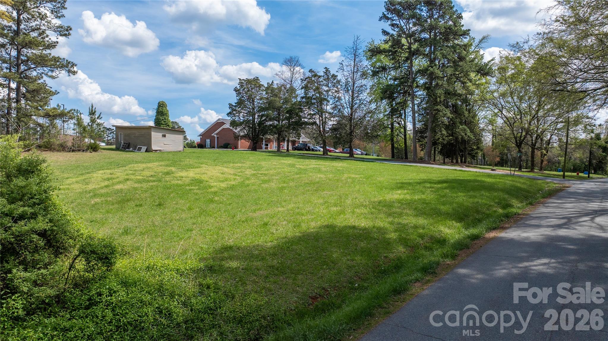 Road frontage on 2 roads - 35 Varner Street, Denton