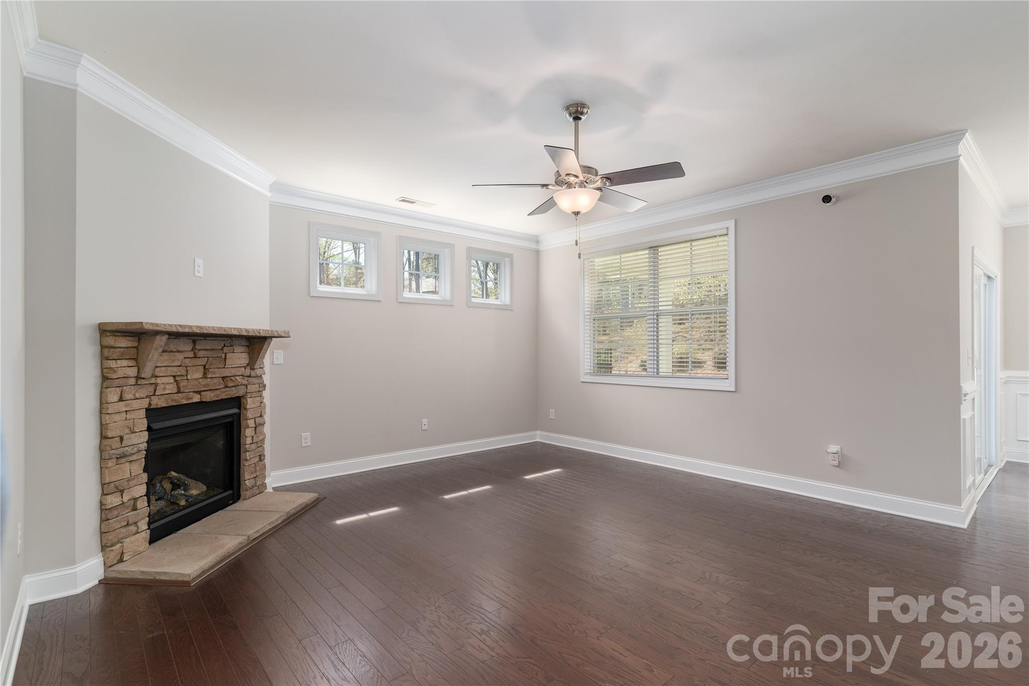 Single Family Residence at 2214 Seagull Drive, Denver, photo 12 of 27