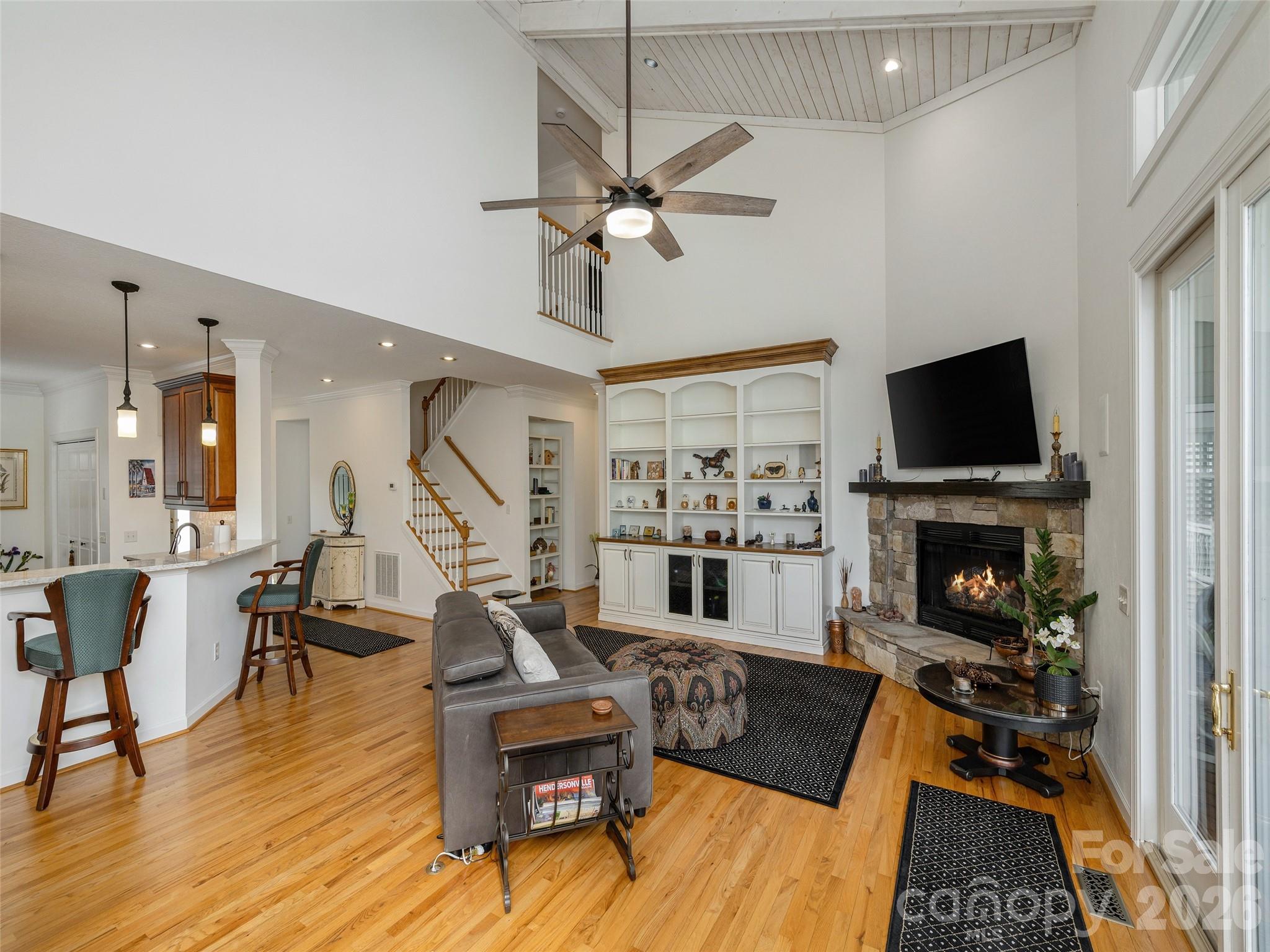 Townhouse at 83 Towne Place Drive, Hendersonville, photo 8 of 48