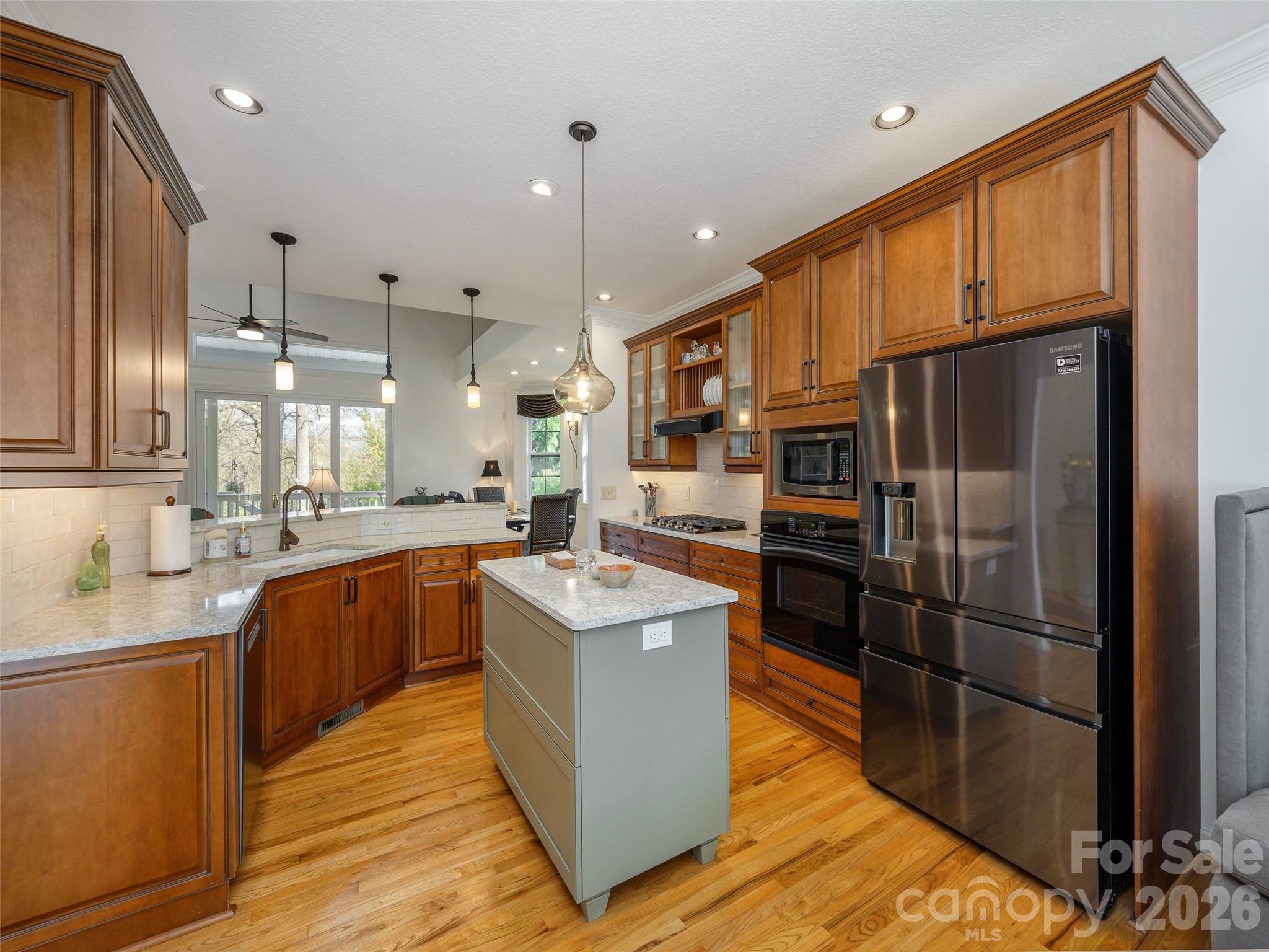Townhouse at 83 Towne Place Drive, Hendersonville, photo 17 of 48